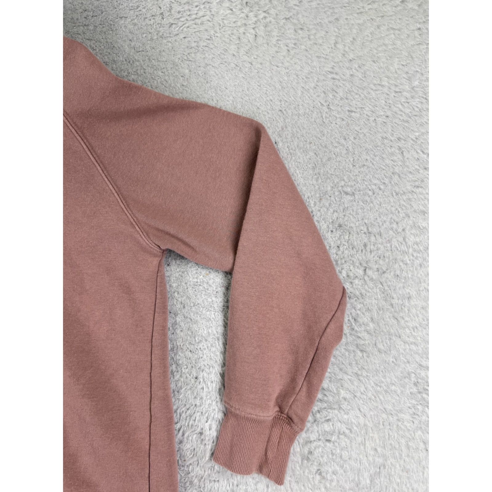 The North Face VINTAGE The North Face Shirt Women Adult Medium Pink Pullover Crew Neck Logo Lightweight Casual 90s Mens Women Girls Size M / US 6-8 / IT 42-44 - 2 Thumbnail