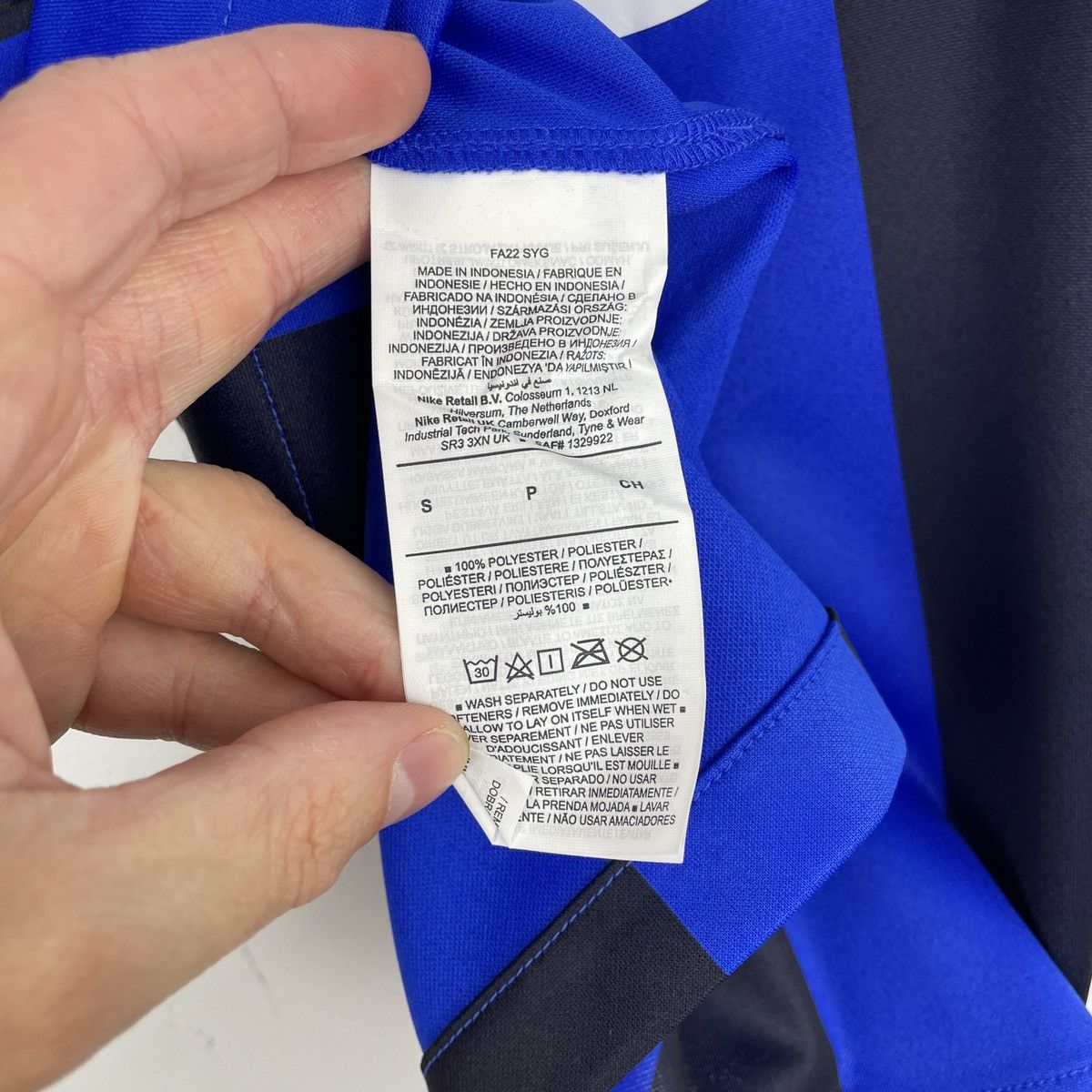 Nike Inter Milan Lautaro Martinez Home Jersey Women’s 2022/2023 Size S / US 4 / IT 40 - 14 Thumbnail
