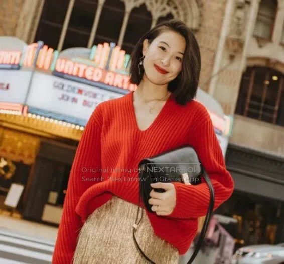 Acne Studios Acne Studios Red Wool V-Neck Long Sleeve Knit Sweater Size S / US 4 / IT 40 - 7 Thumbnail