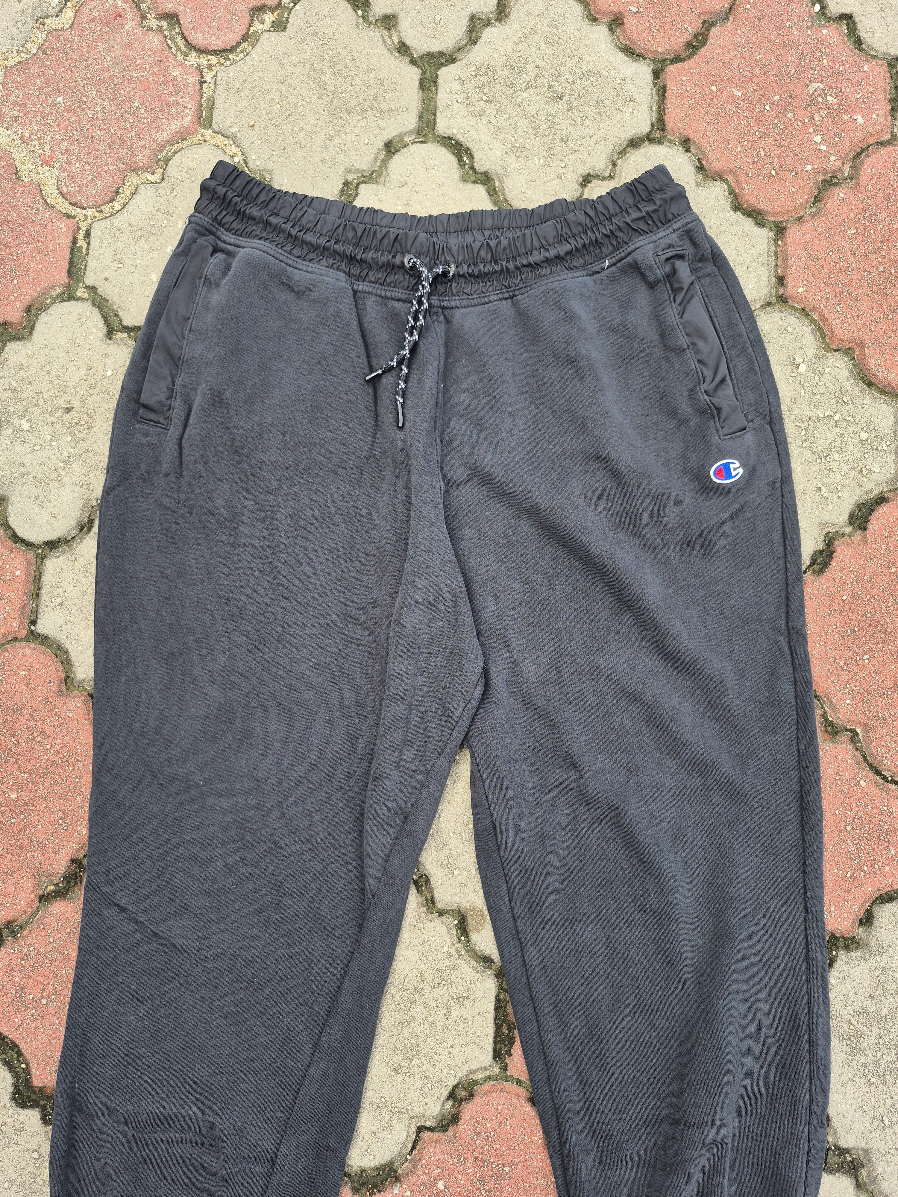 Champion 🔥 Champion Authentic Athletic Wear Jogger Pants Size US 34 / EU 50 - 2 Thumbnail
