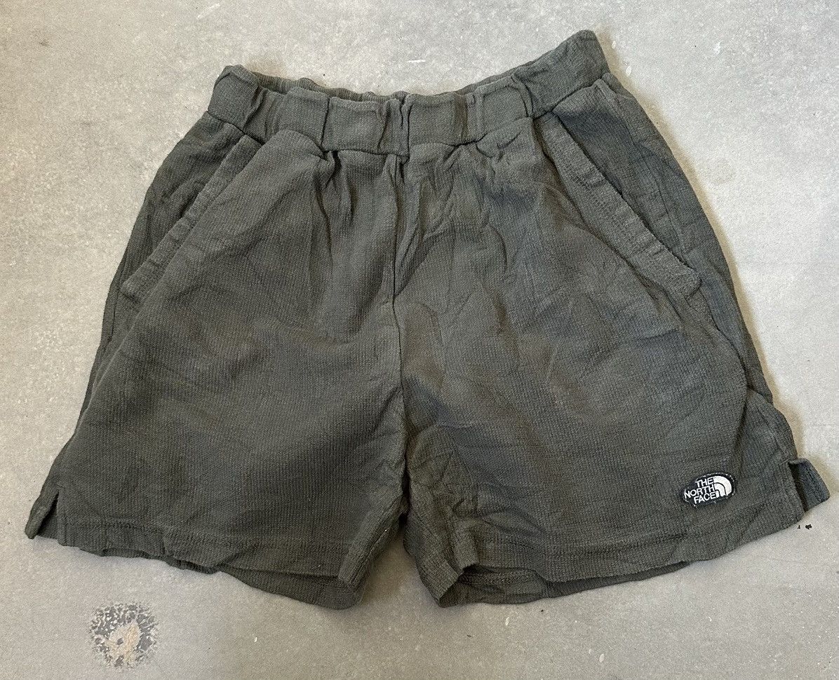 The North Face VINTAGE THE NORTH FACE SHORT PANT Size US 26 / EU 42 - 1 Thumbnail