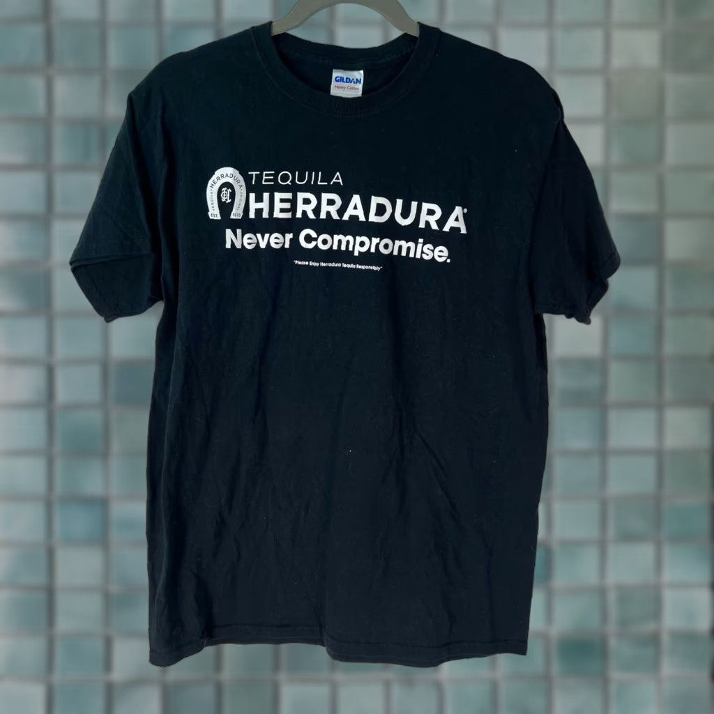 Gildan Gildan Mens Tequila Herradura Never Compromise Black Graphic T Shirt Medium Adult Black Graphic Shirt 90s Theme Mens Size US M / EU 48-50 / 2 - 1 Thumbnail