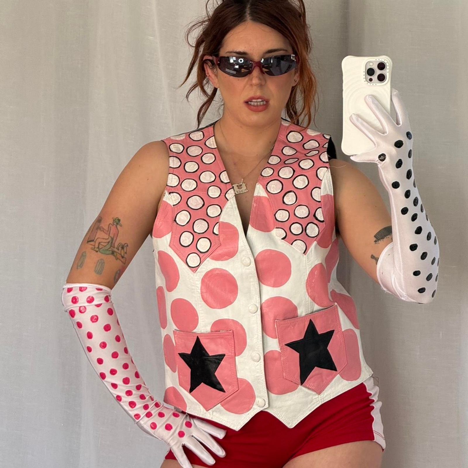 Handmade ✿ ⋆ 𓆩♡𓆪 Hand Painted Polka Dot Leather Vest 𓆩♡𓆪 ⋆ ✿ Size L / US 10 / IT 46 - 2 Thumbnail
