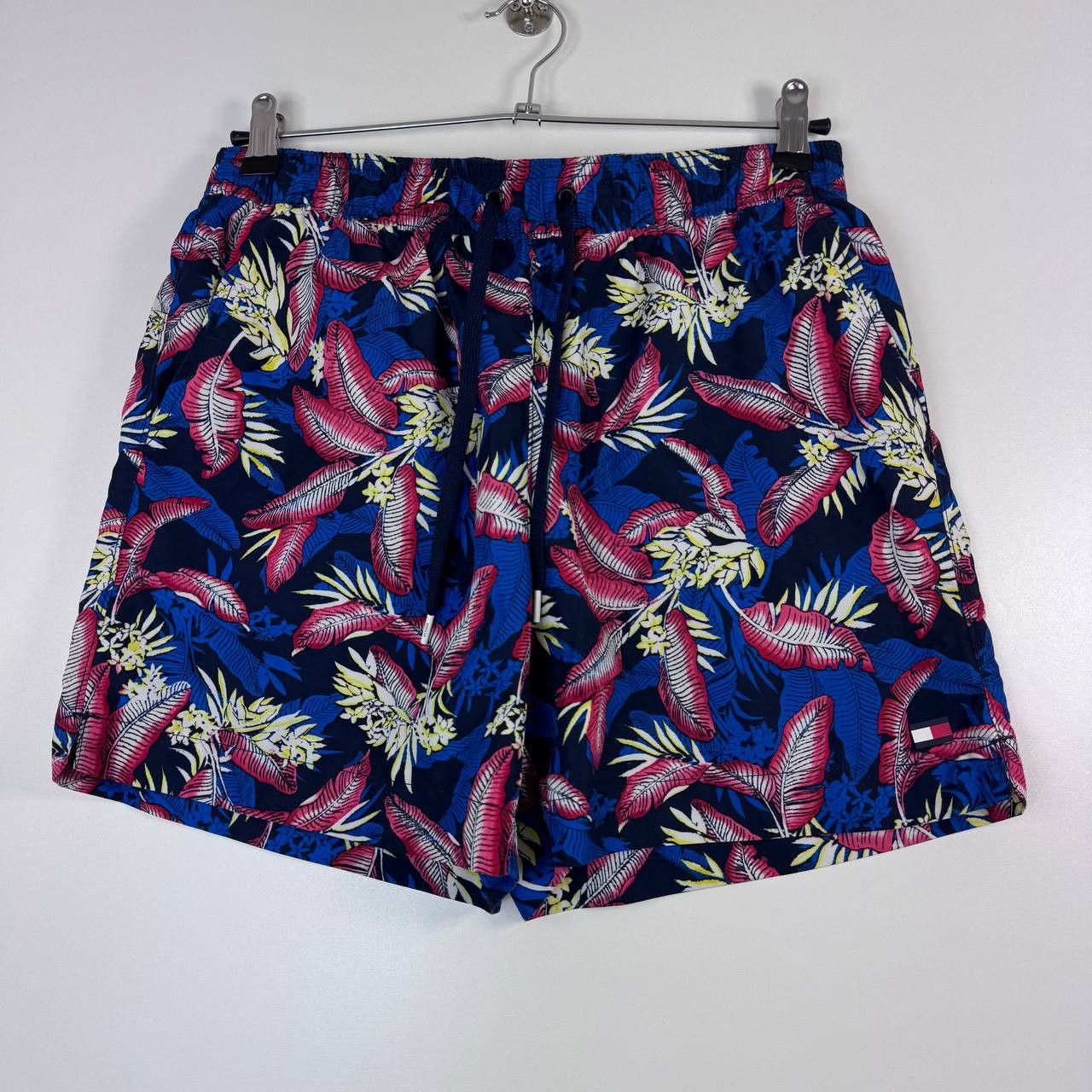 Tommy Hilfiger Tommy Hilfiger Swim Shorts Floral Tropical Mens M Size US 30 / EU 46 - 1 Thumbnail