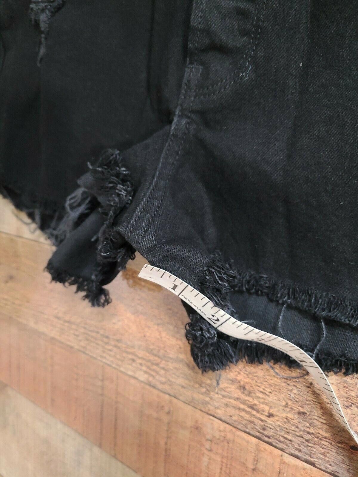 Designer Hollister Shorts 7 Black Cut Off High Rise 28 high waist mom Size 30" / US 8 / IT 44 - 7 Thumbnail