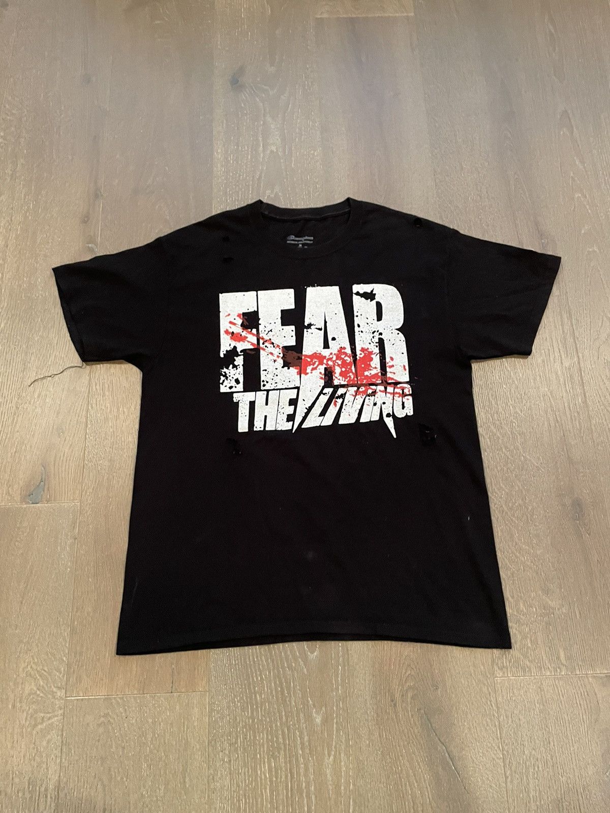 Vintage Fear the living distressed tee Size US M / EU 48-50 / 2 - 1 Thumbnail