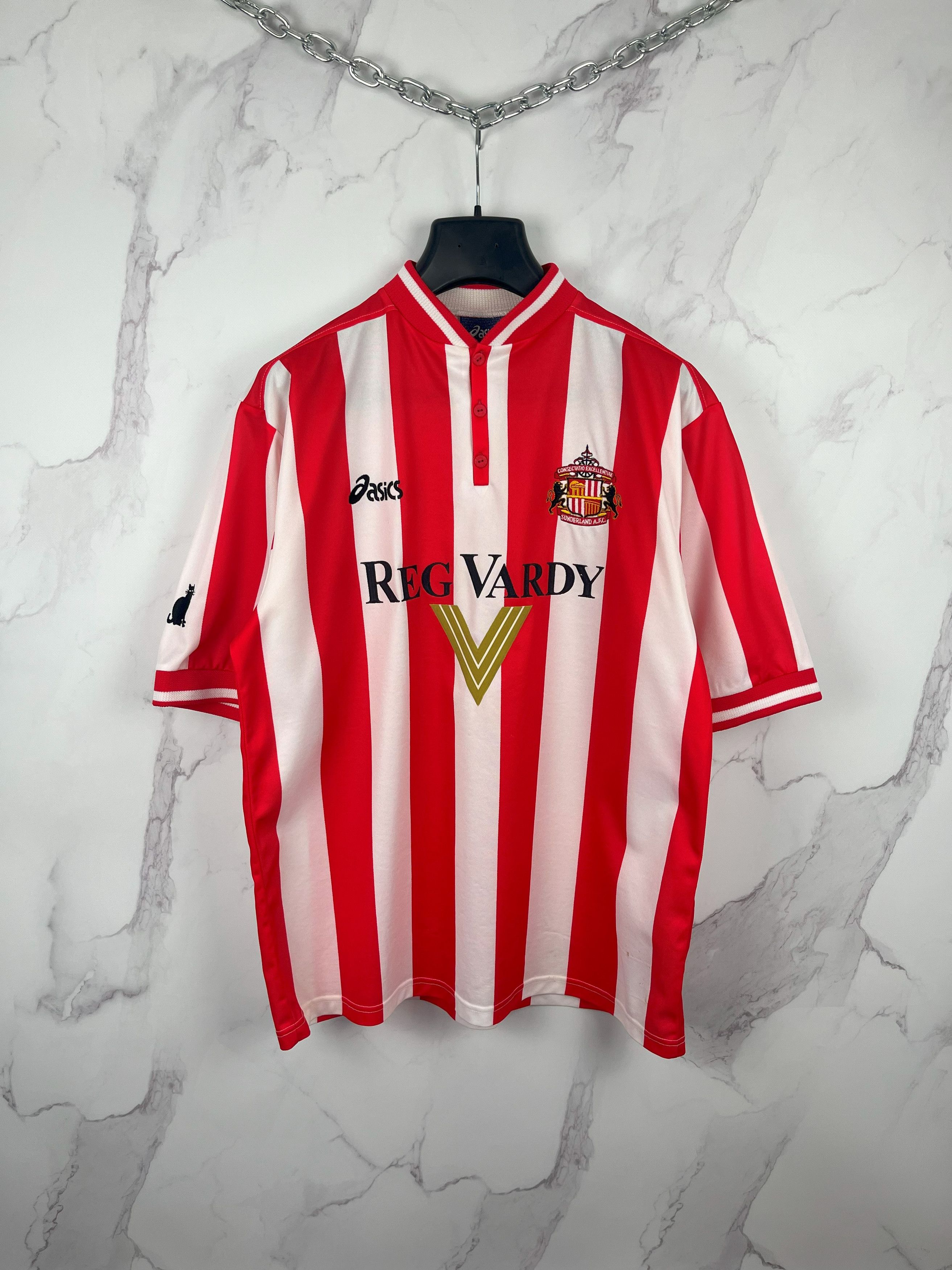 Image of Vintage Asics Sunderland Fc Jersey 1999 - 2000 Season XL in Red White, Men's