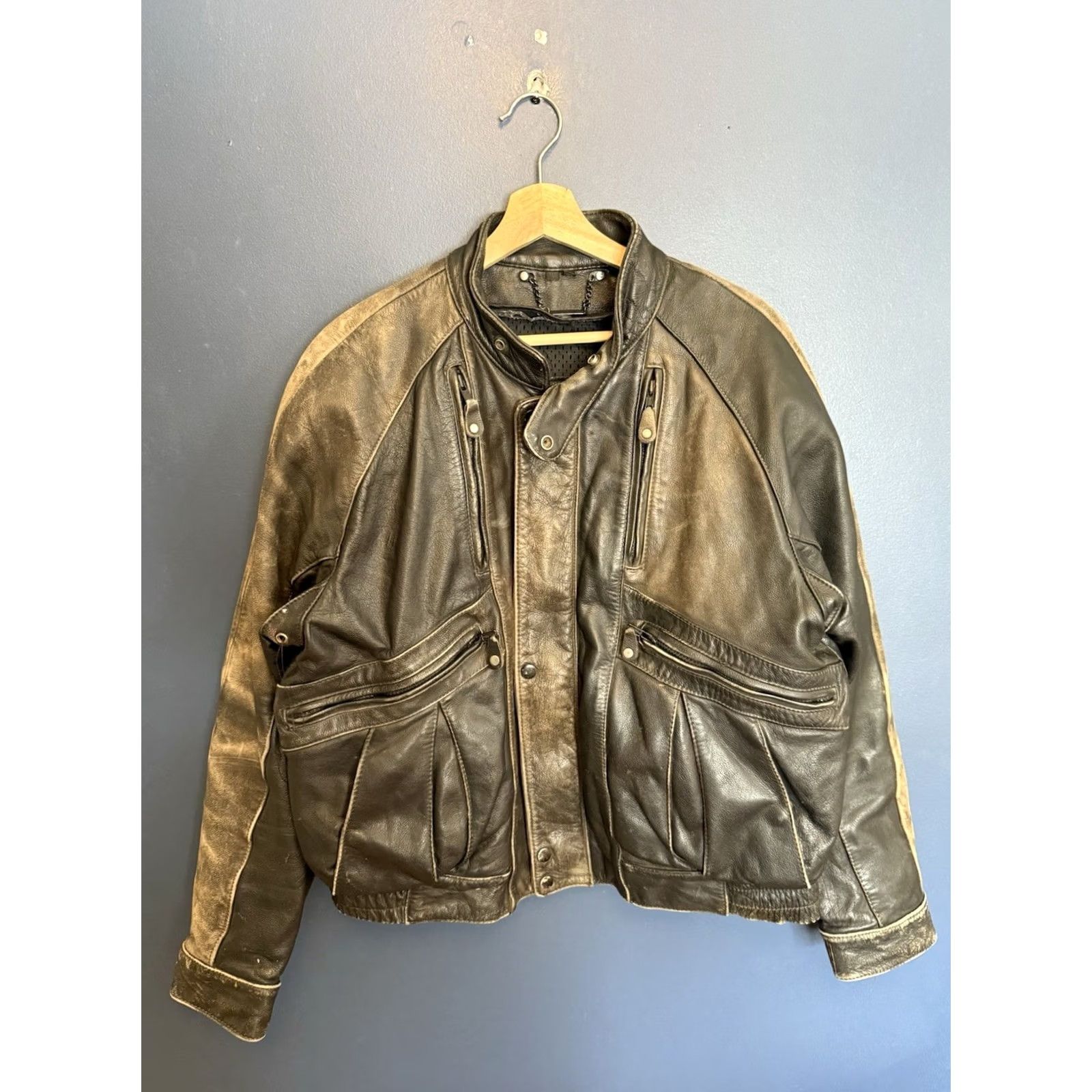 Harley Davidson VINTAGE Harley-Davidson Motorcycle Jacket Black Leather Bomber Biker Size L Men Mens Large Eight/10 24in 23in Size US L / EU 52-54 / 3 - 4 Thumbnail