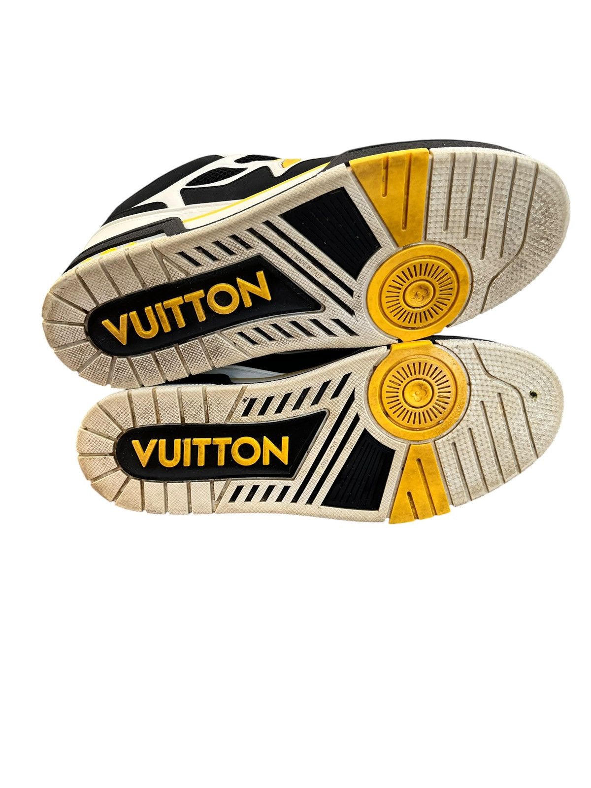 Louis Vuitton Louis Vuitton Skate Sneaker NYC Exclusive Black Yellow Size US 9.5 / EU 42-43 - 7 Thumbnail