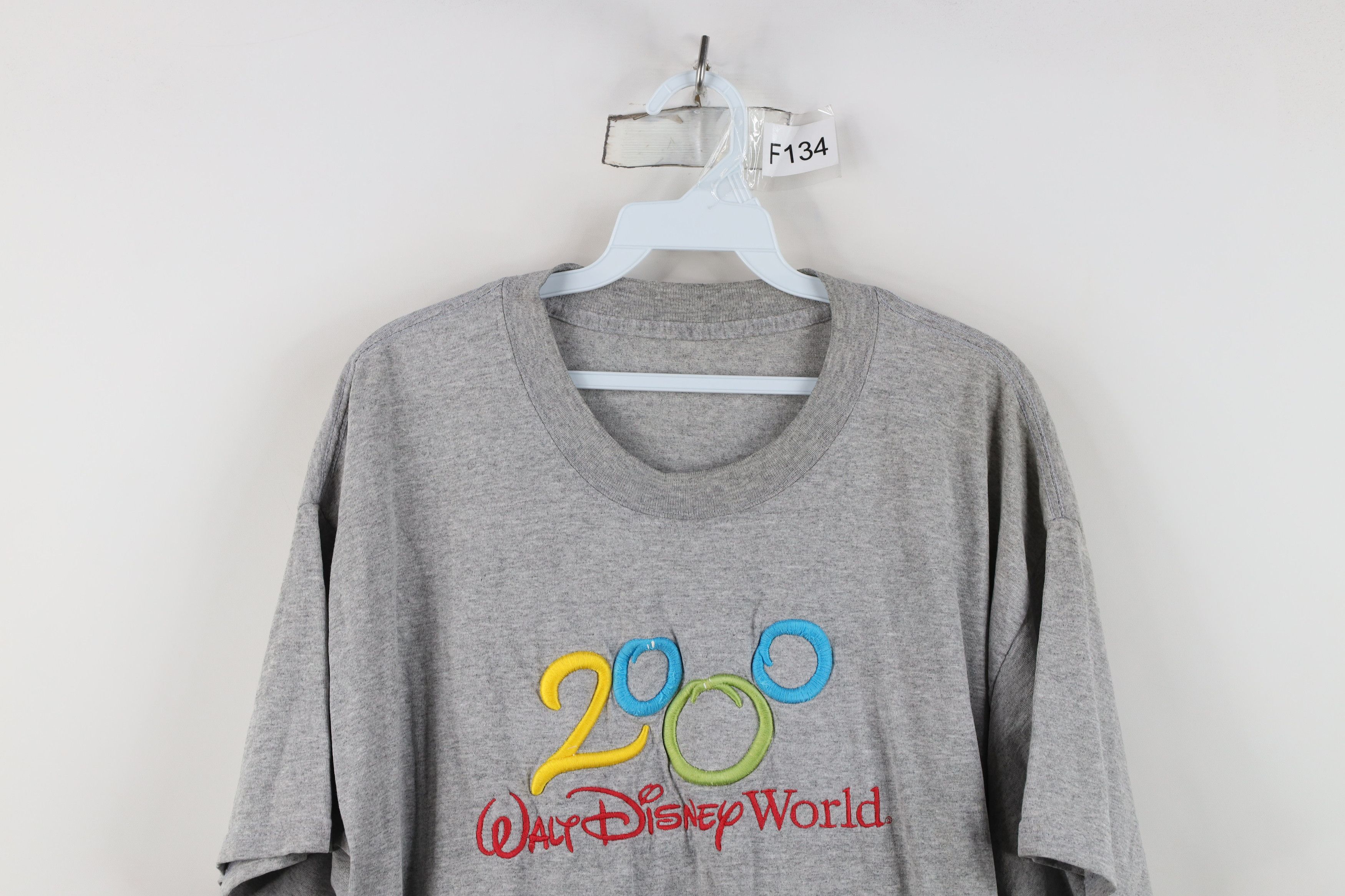 Vintage Vintage Y2K 2000 Spell Out Walt Disney World T-Shirt Gray Size US XL / EU 56 / 4 - 2 Thumbnail