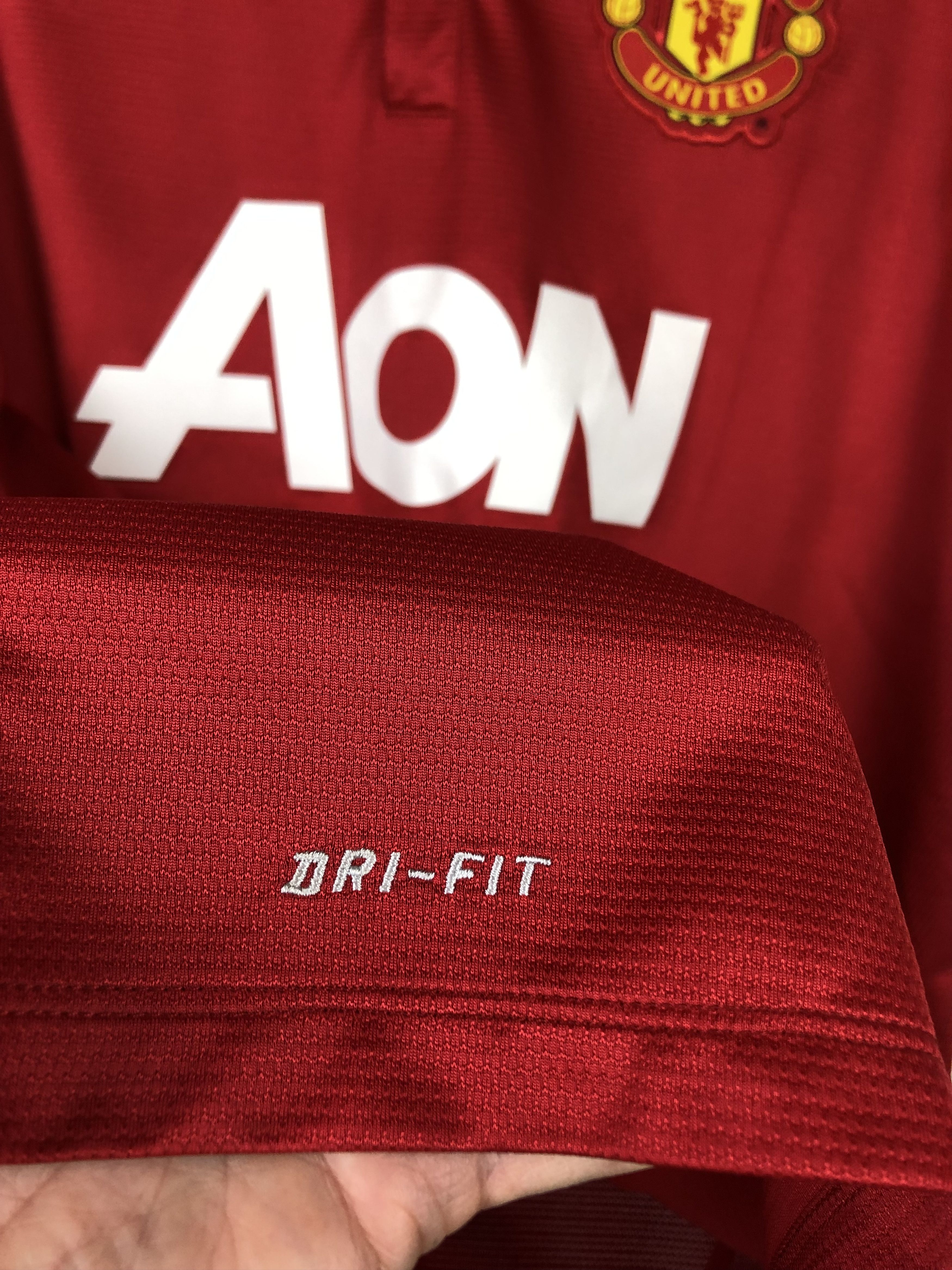 Nike Manchester United football shirt 2013 Soccer Nike Jersey Size US L / EU 52-54 / 3 - 7 Thumbnail