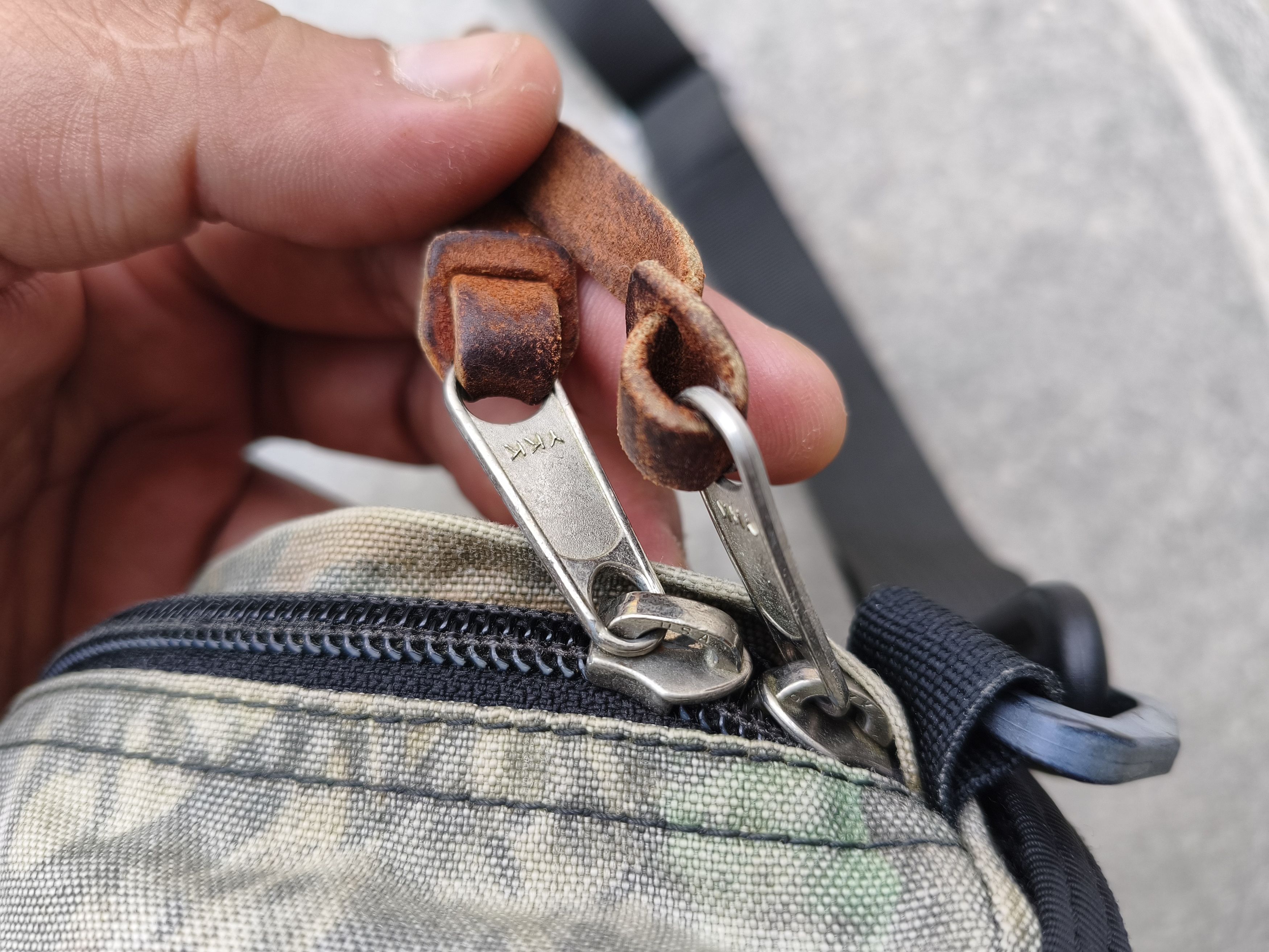 Gregory Gregory Realtree Vtg 90's Camo Mini Duffle Sling Bag Size ONE SIZE - 4 Thumbnail