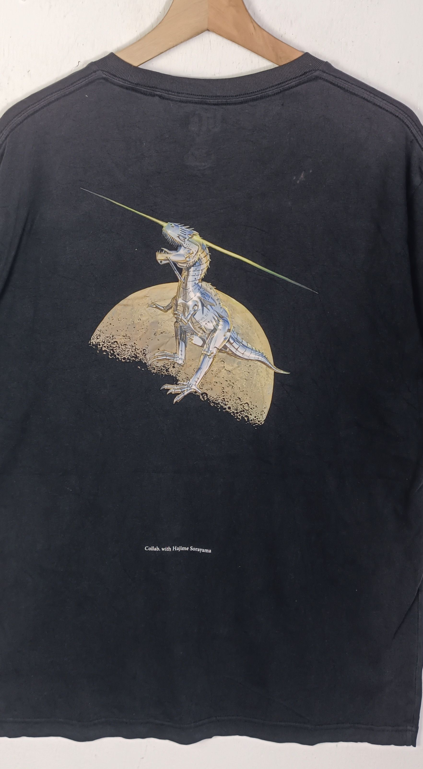 Japanese Brand × Uniqlo Jurassic World Hajime Sorayama Short Sleeve Shirt Size US L / EU 52-54 / 3 - 3 Thumbnail