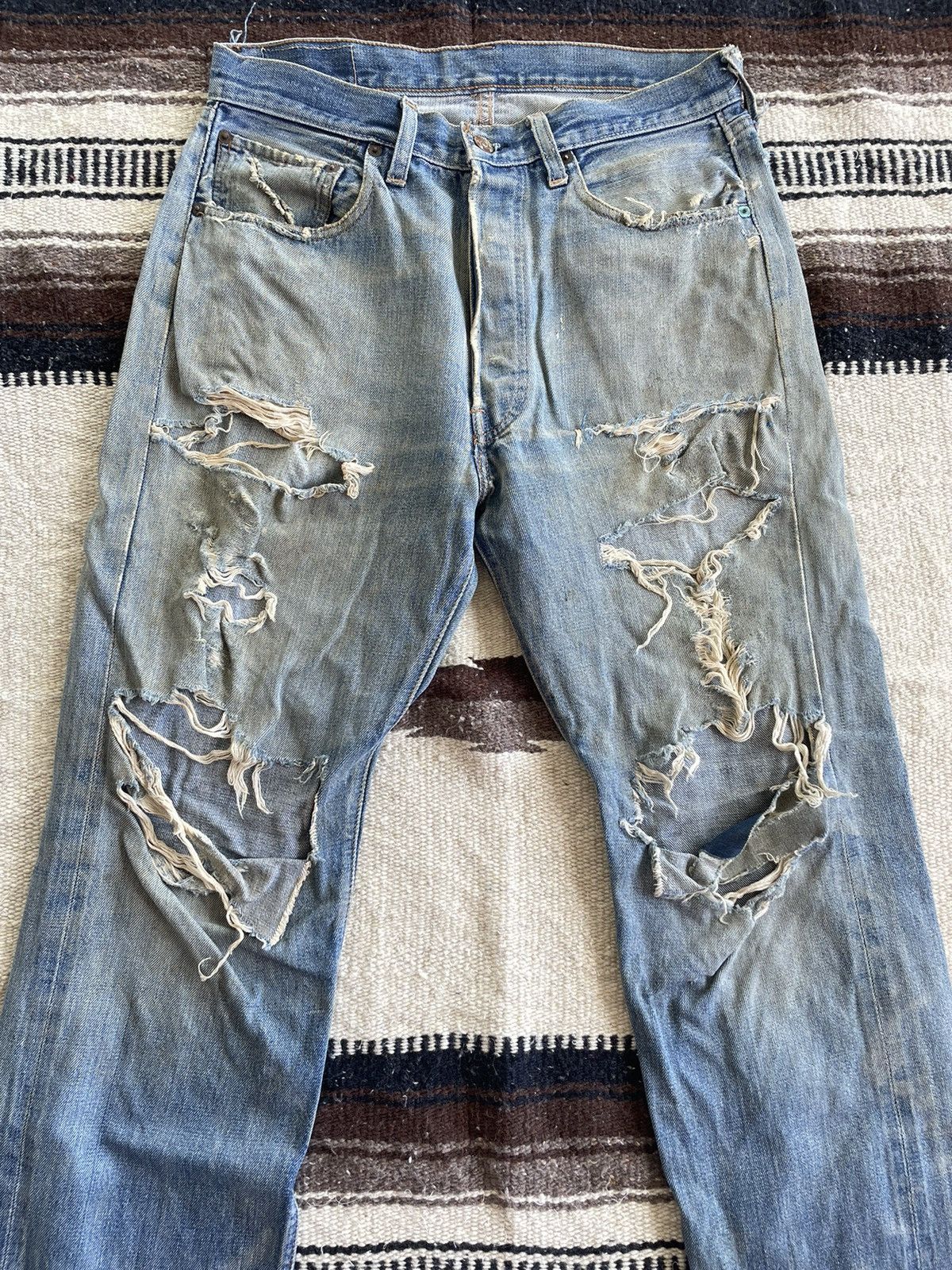 Levi's Vintage Levi’s 501 Big E selvage #6 distress Size US 30 / EU 46 - 3 Thumbnail