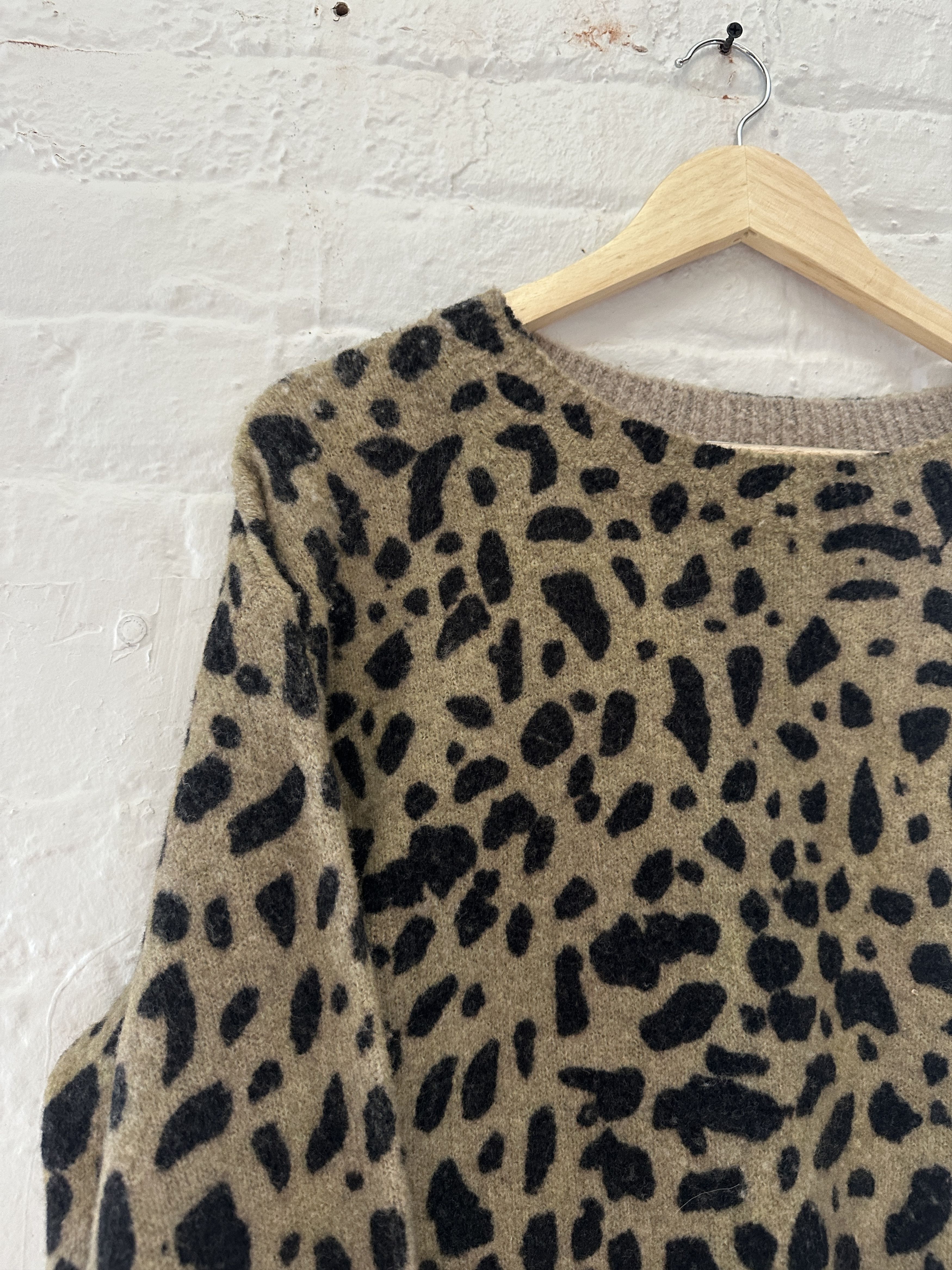 Dries Van Noten Dries Van Noten Leopard Print Sweater Size US L / EU 52-54 / 3 - 2 Thumbnail