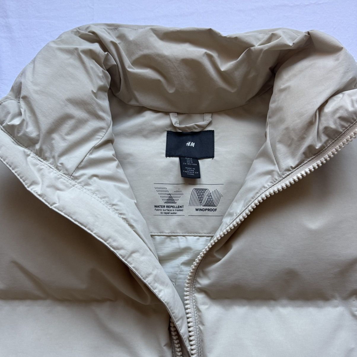 H&M H&M Men’s Puffer Vest Cream Tan Beige Medium M Size US M / EU 48-50 / 2 - 7 Thumbnail