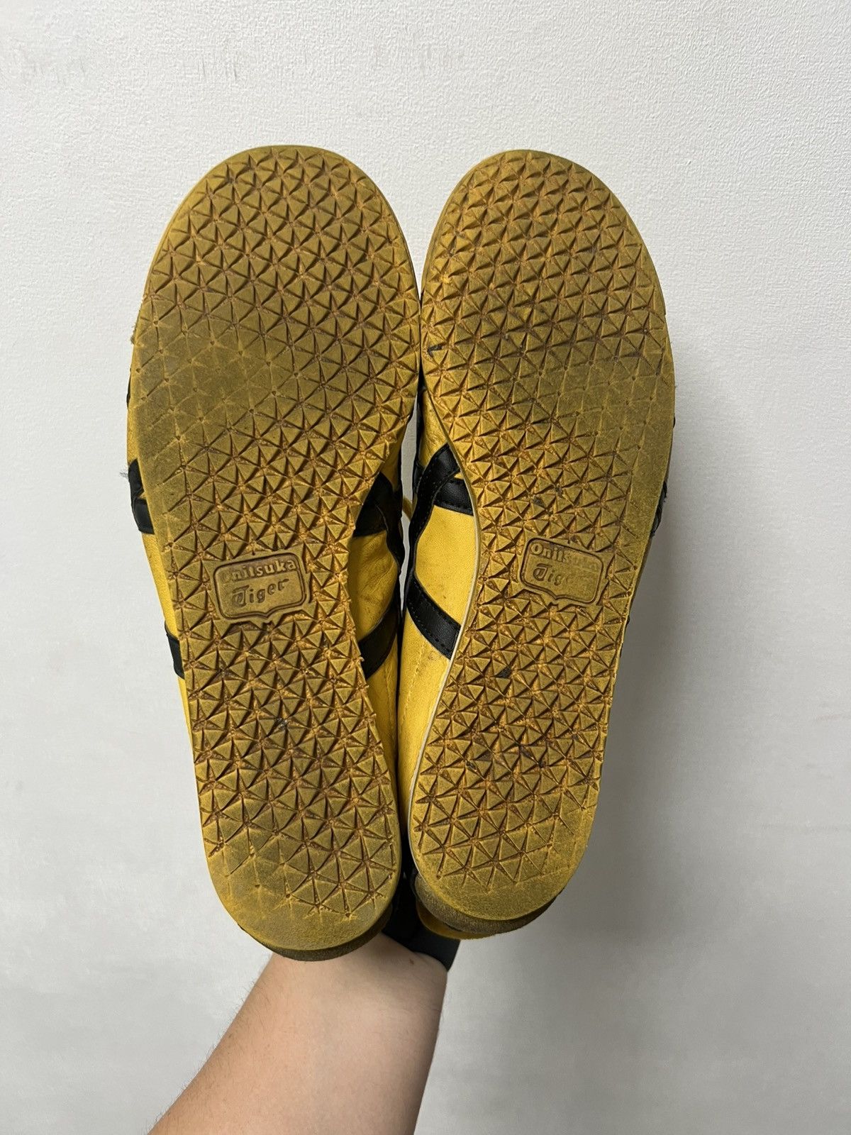 Asics 🔥Onitsuka Tiger ASICS rare yellow hi top sneakers Size US 8 / EU 41 - 7 Thumbnail