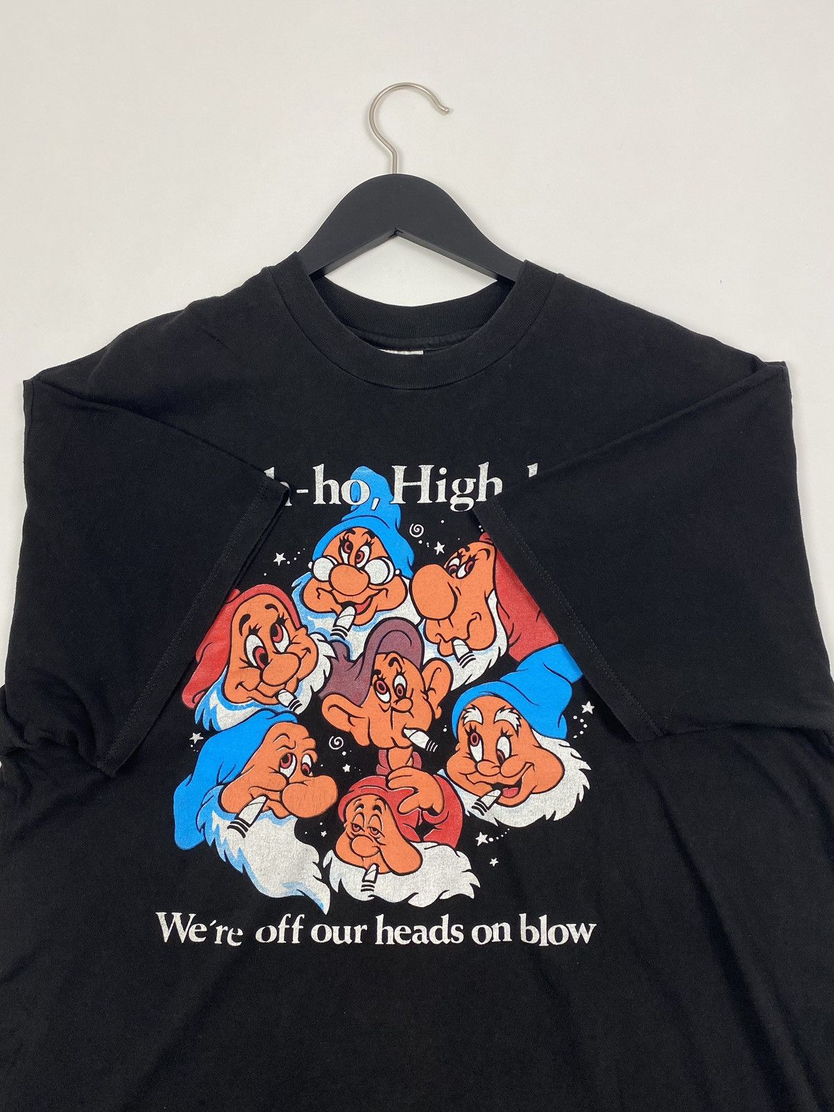 Vintage 1990’s Vintage Snow White Stoned Dwarfs Graphic Tee Size US XL / EU 56 / 4 - 7 Thumbnail