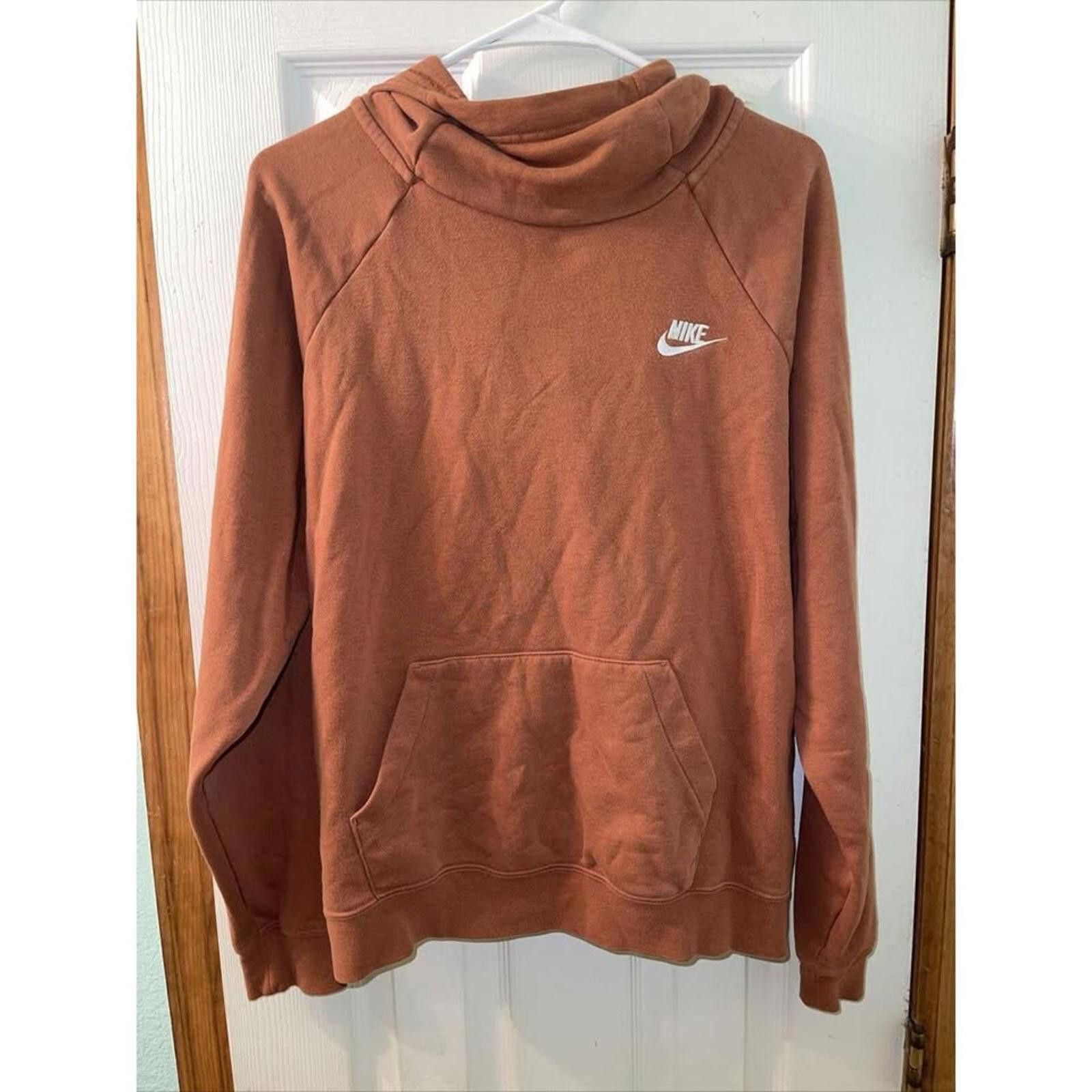 Other Nike Hoodie - Cozy Fashion in Rust Color Size US L / EU 52-54 / 3 - 1 Thumbnail