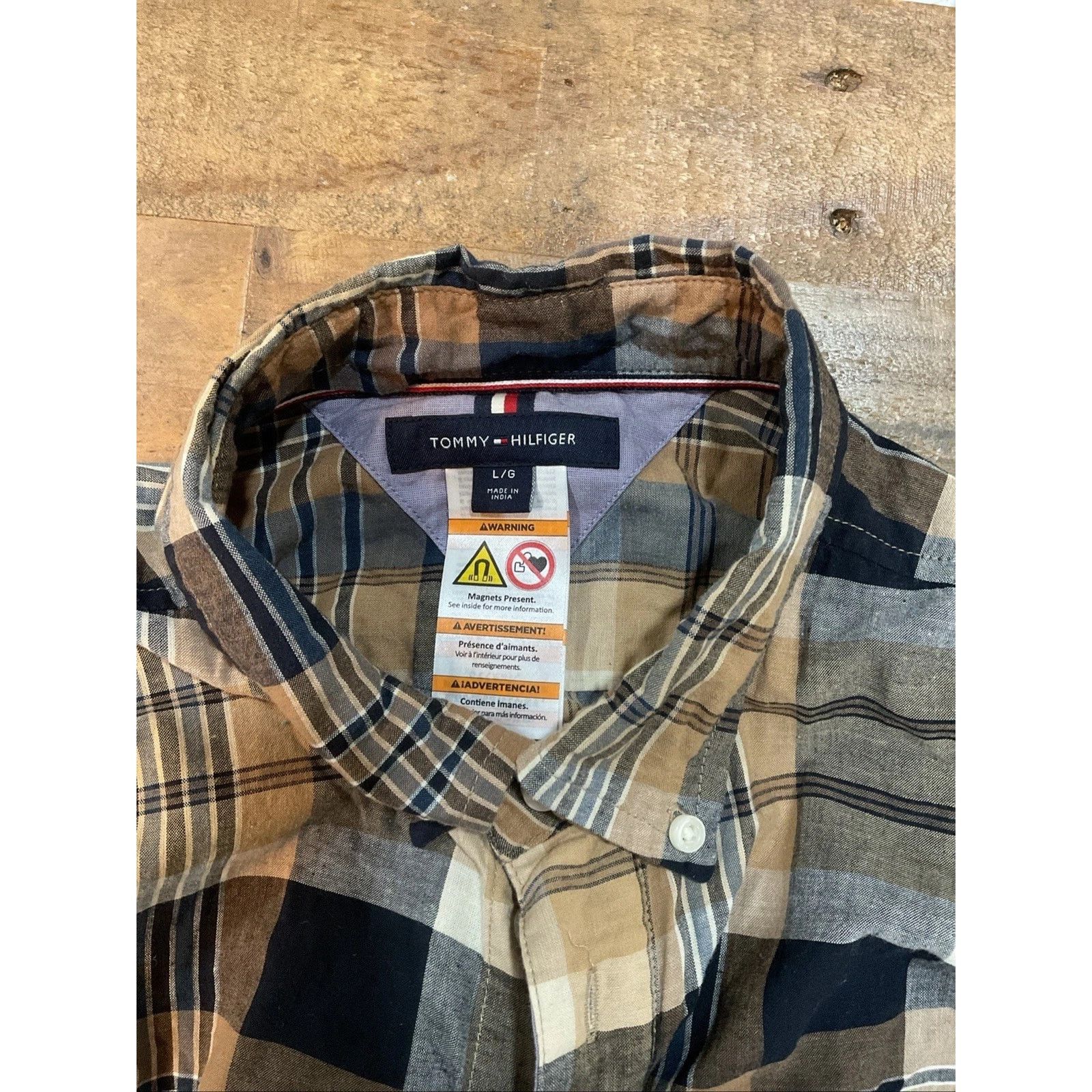 Tommy Hilfiger Tommy Hilfiger Men’s Plaid Flannel Shirt LARGE Size US L / EU 52-54 / 3 - 2 Thumbnail