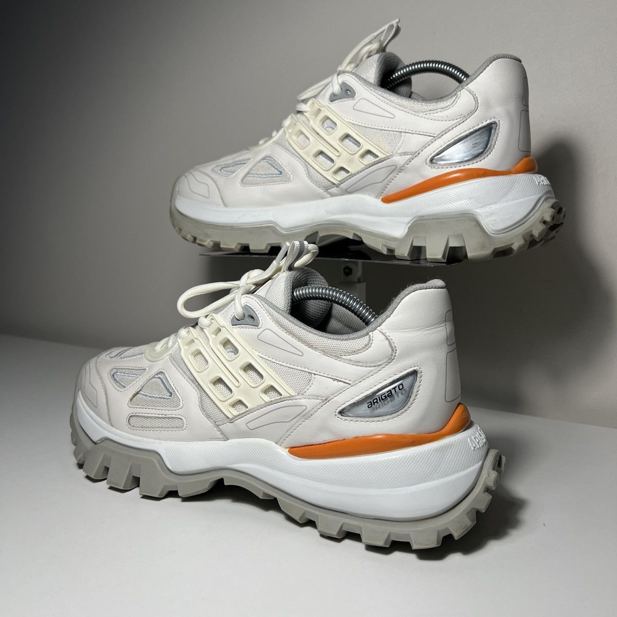 Axel Arigato Axel Arigato white and beige Sneakers Shoes Size 10,5 Size US 10.5 / EU 43-44 - 2 Thumbnail