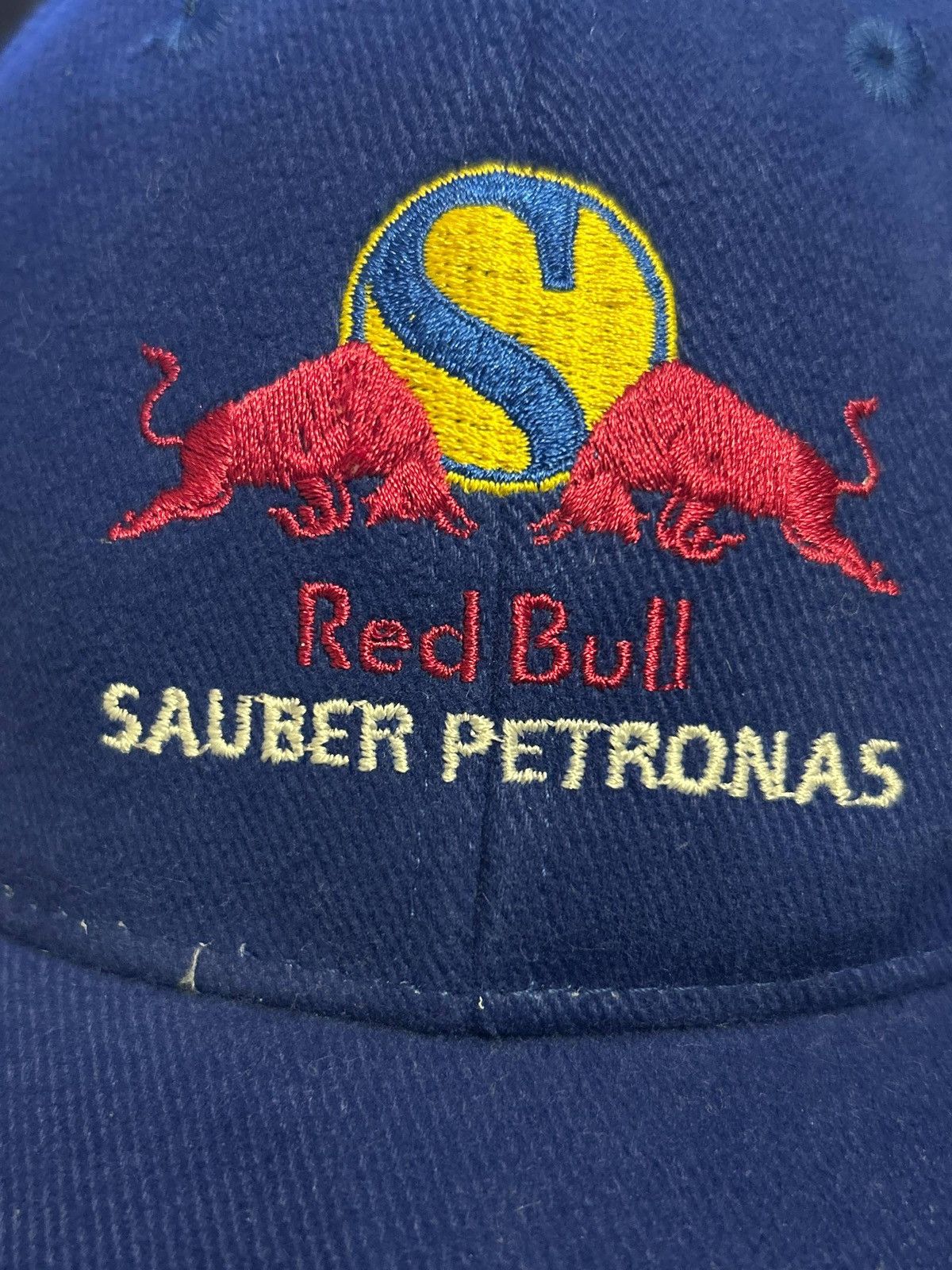 Formula 1 Vintage Red Bull Sauber Petronas F1 Formula 1 Racing Cap Hat Size ONE SIZE - 6 Thumbnail