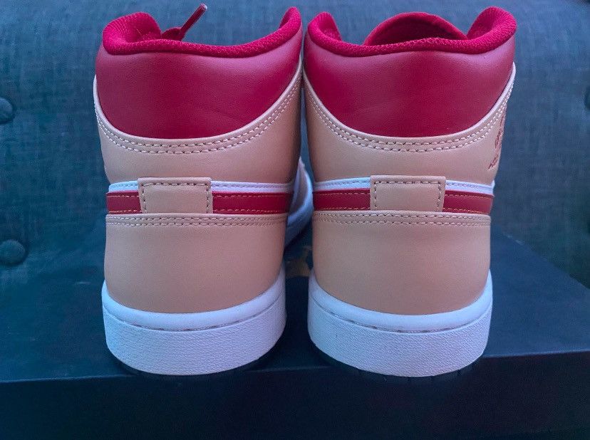 Jordan Brand × Nike Jordan 1 mid Size US 9 / EU 42 - 2 Thumbnail