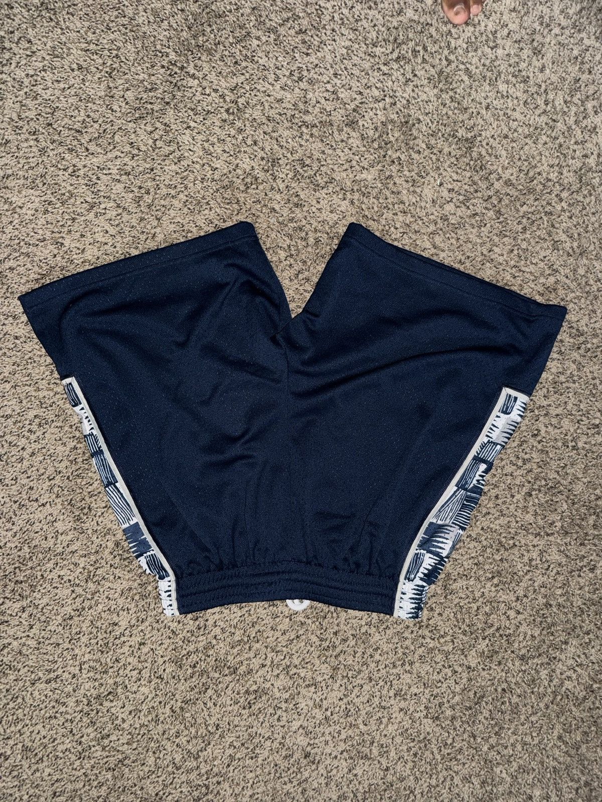 Mitchell & Ness × Vintage Mitchell & Ness Georgetown Hoyas Shorts Size US 34 / EU 50 - 1 Thumbnail