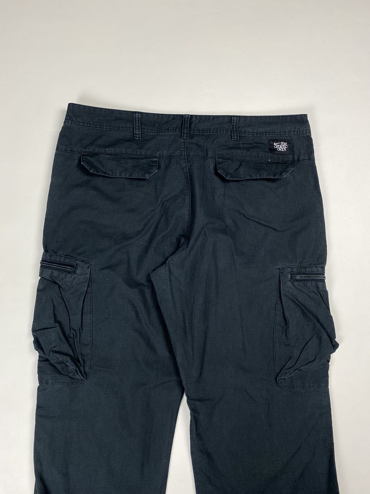 Nike Nike vintage Y2K men’s ripstop cargo pants trousers Size US 33 - 22 Thumbnail