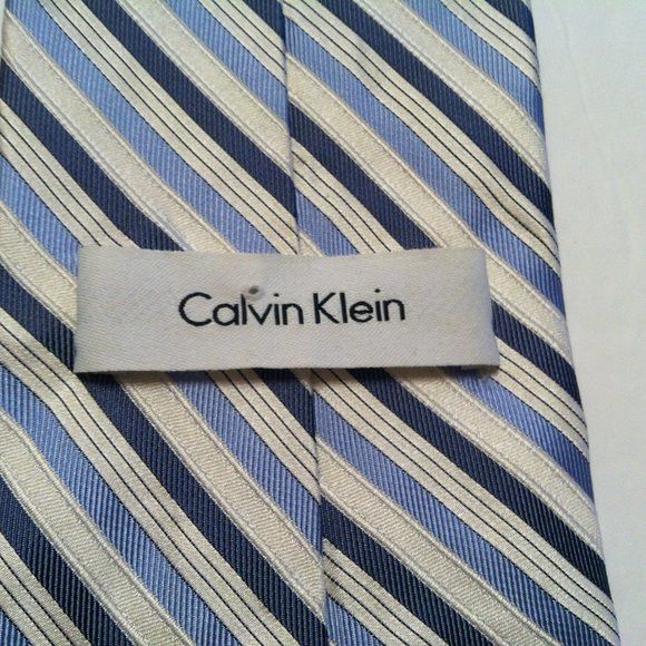 Calvin Klein CALVIN KLEIN MEN'S NEW 100%SILK TIE WIDTH: 3 1/2" Size ONE SIZE - 4 Thumbnail