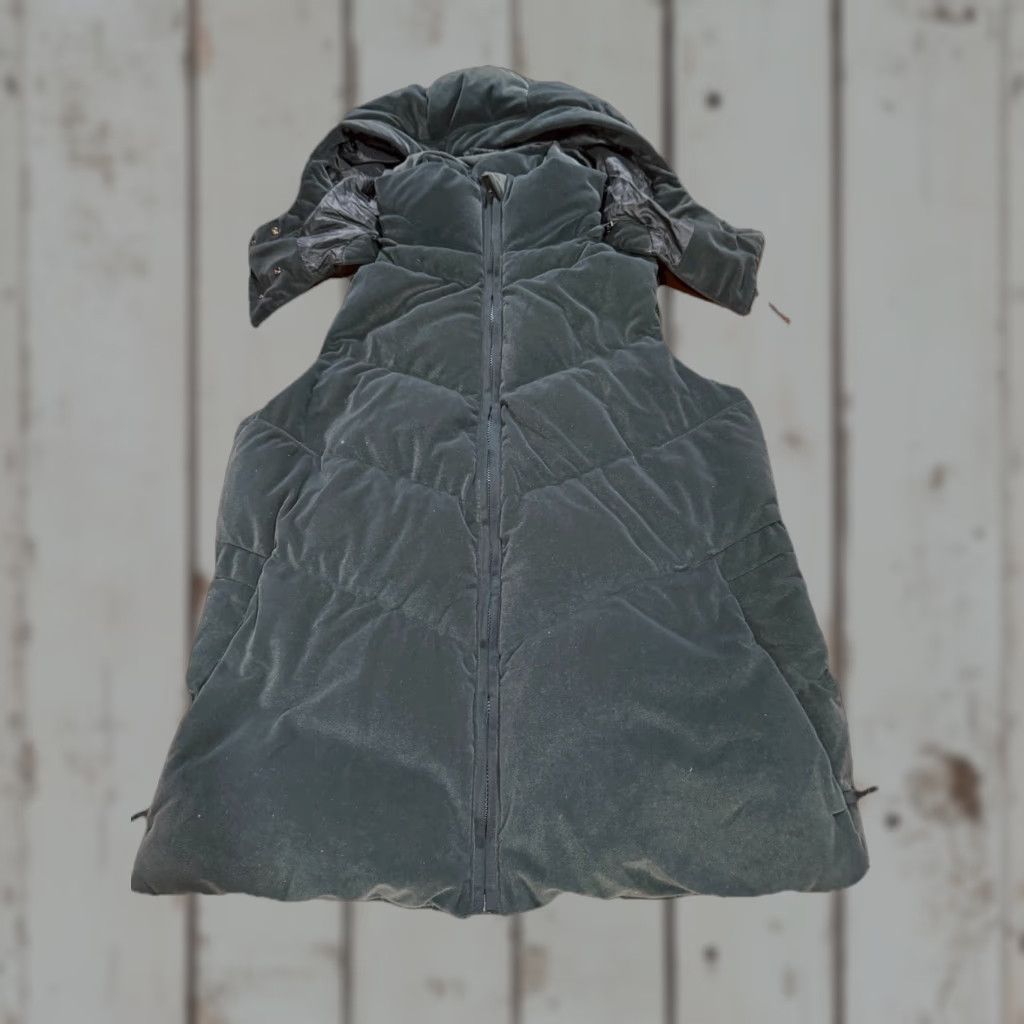Athleta Athleta Lofty Velvet Down Vest Green XXS Vest Womens Regular Size XXS Size M / US 6-8 / IT 42-44 - 1 Thumbnail