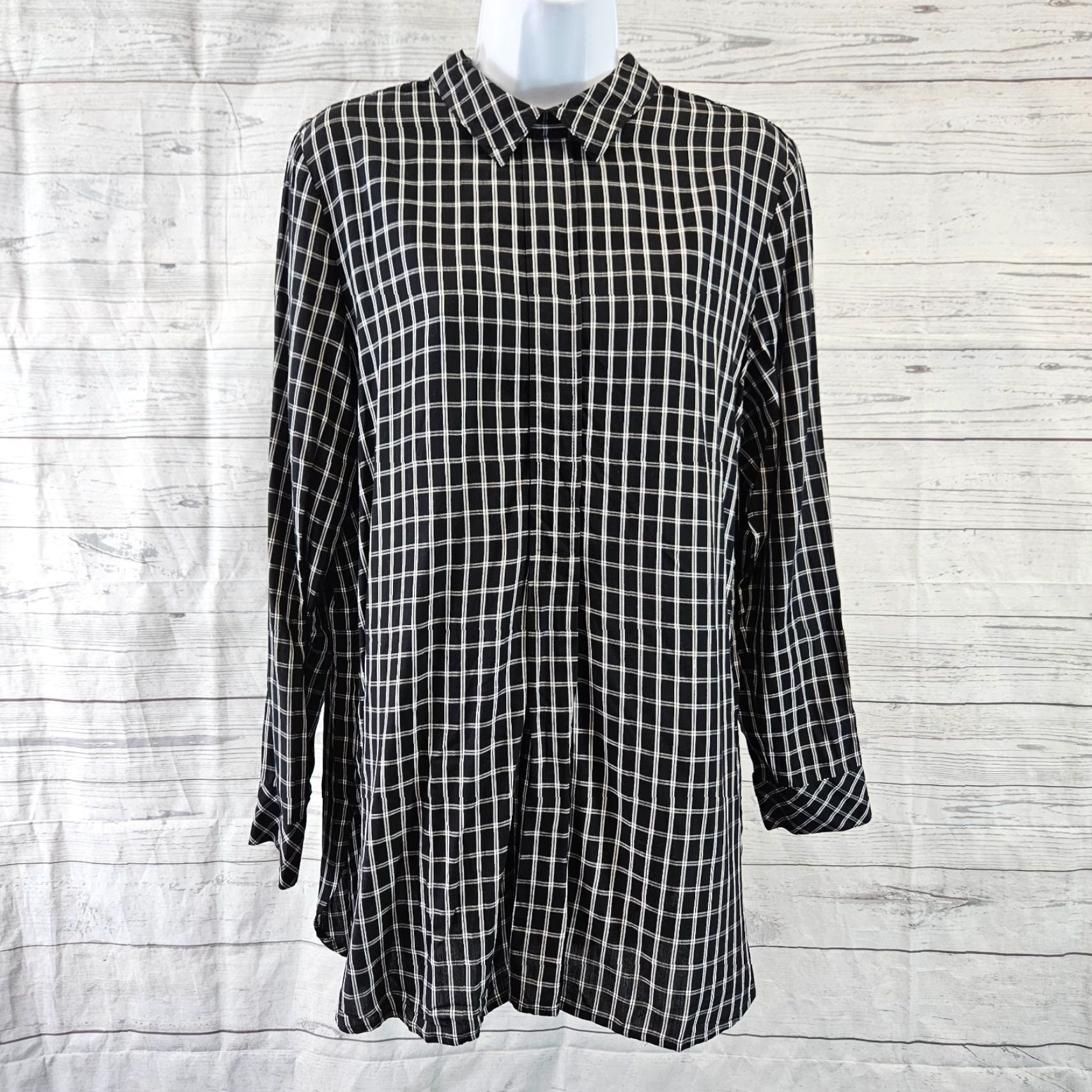 J. Jill VINTAGE J Jill Womens Back Button Top Sz Medium Black White Windowpane Long Sleeve Size M / US 6-8 / IT 42-44 - 2 Thumbnail