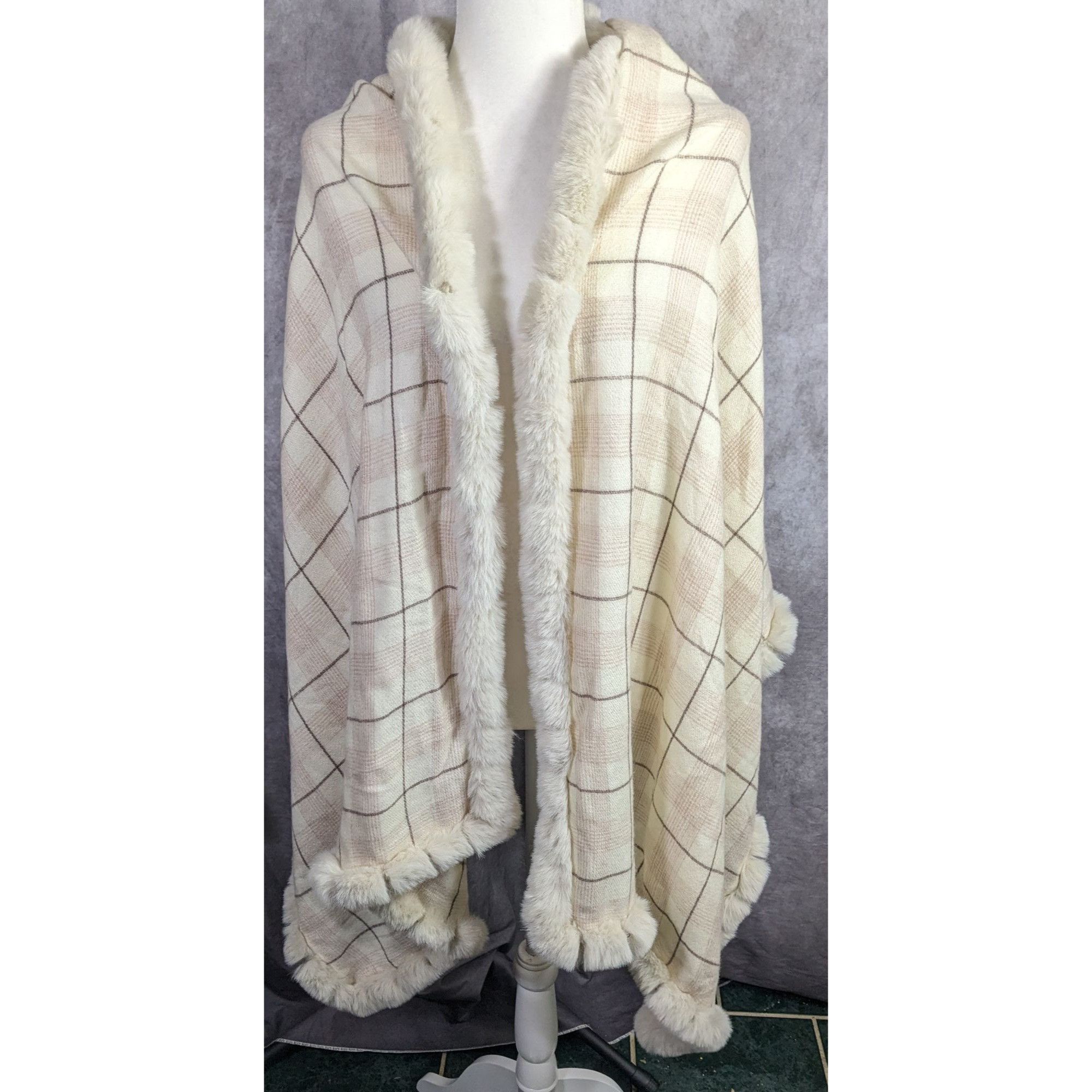 Other Belle Fare Premium Faux Fur Trimmed Wool-Blend Shawl Wrap Pl Size ONE SIZE - 10 Thumbnail