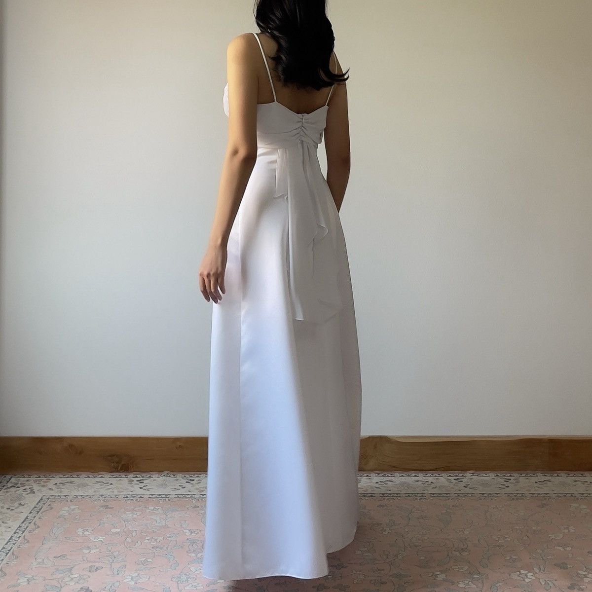 Other Vintage 1990s White Satin Chiffon Cowl Neck Gown (S–M) Size M / US 6-8 / IT 42-44 - 7 Thumbnail
