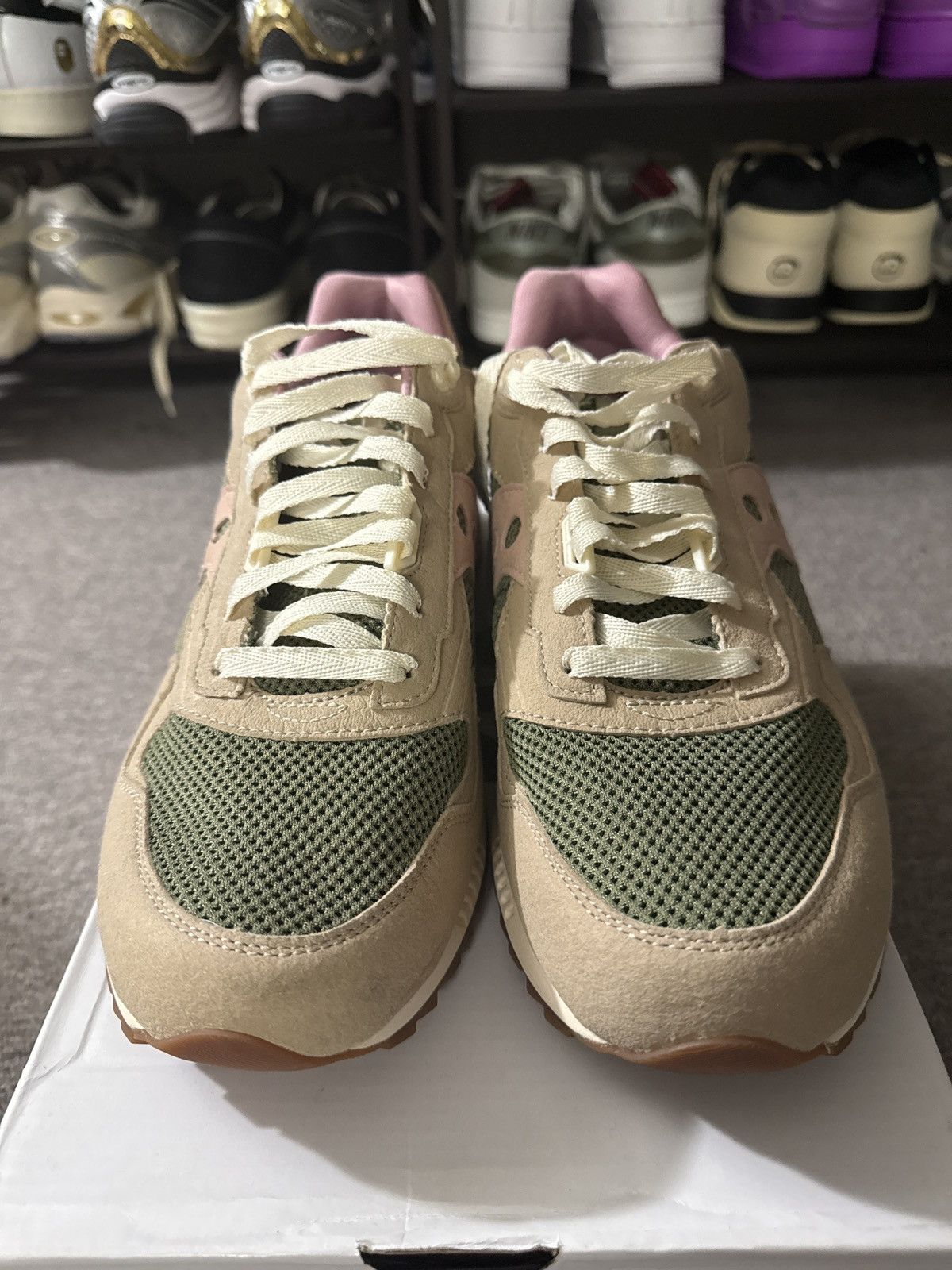 Saucony saucony shadow 5000 mushroom Size US 12 / EU 45 - 2 Thumbnail