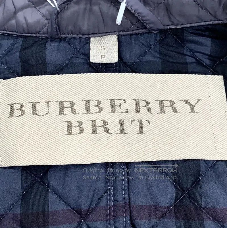 Burberry Burberry Women's Gray Quilted Down Coat. Size S / US 4 / IT 40 - 5 Thumbnail
