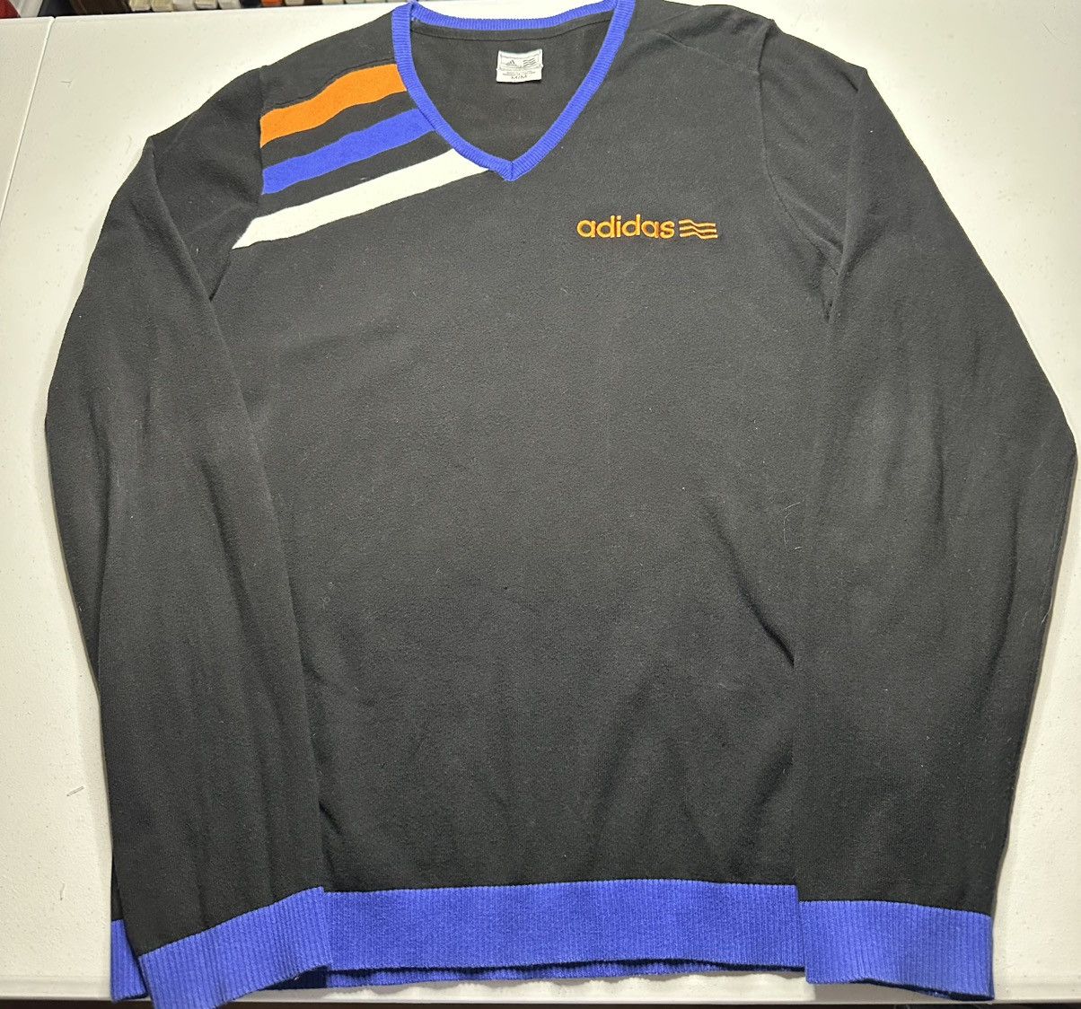 Adidas Adidas V Neck Sweatshirt Size US L / EU 52-54 / 3 - 1 Thumbnail