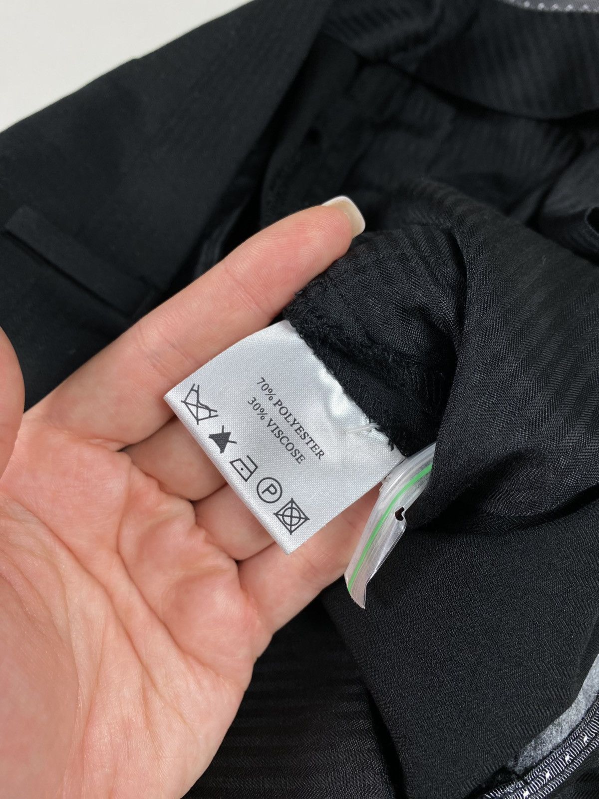 Katharine Hamnett London × Vintage Katharine Hamnett vintage men’s dress pants trousers size 34 Size US 34 / EU 50 - 14 Thumbnail