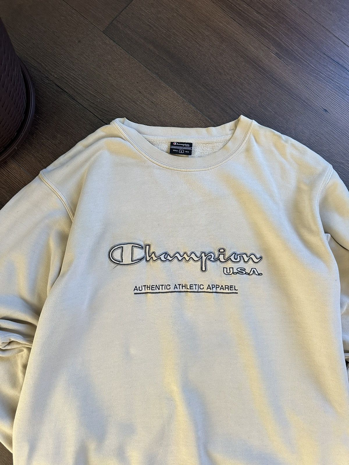 Champion Vintage Champion Sweatshirt Centre Logo Size US L / EU 52-54 / 3 - 4 Thumbnail