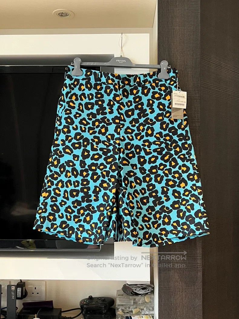Comme des Garcons Comme Des Garcons size S Leopard wide shorts Size US 26 / EU 42 - 1 Thumbnail
