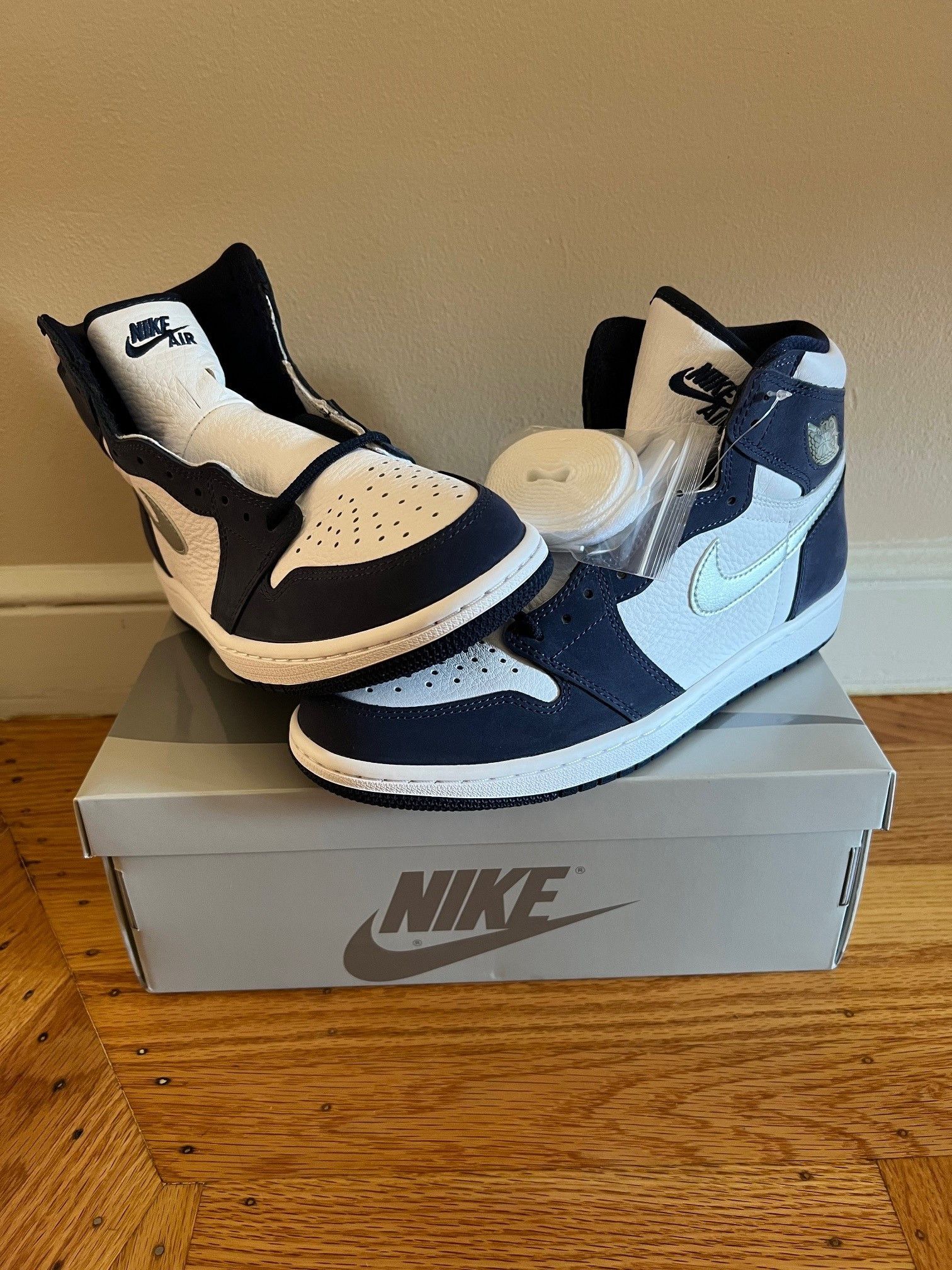 Air Jordan 1 High OG CO.JP Midnight Navy