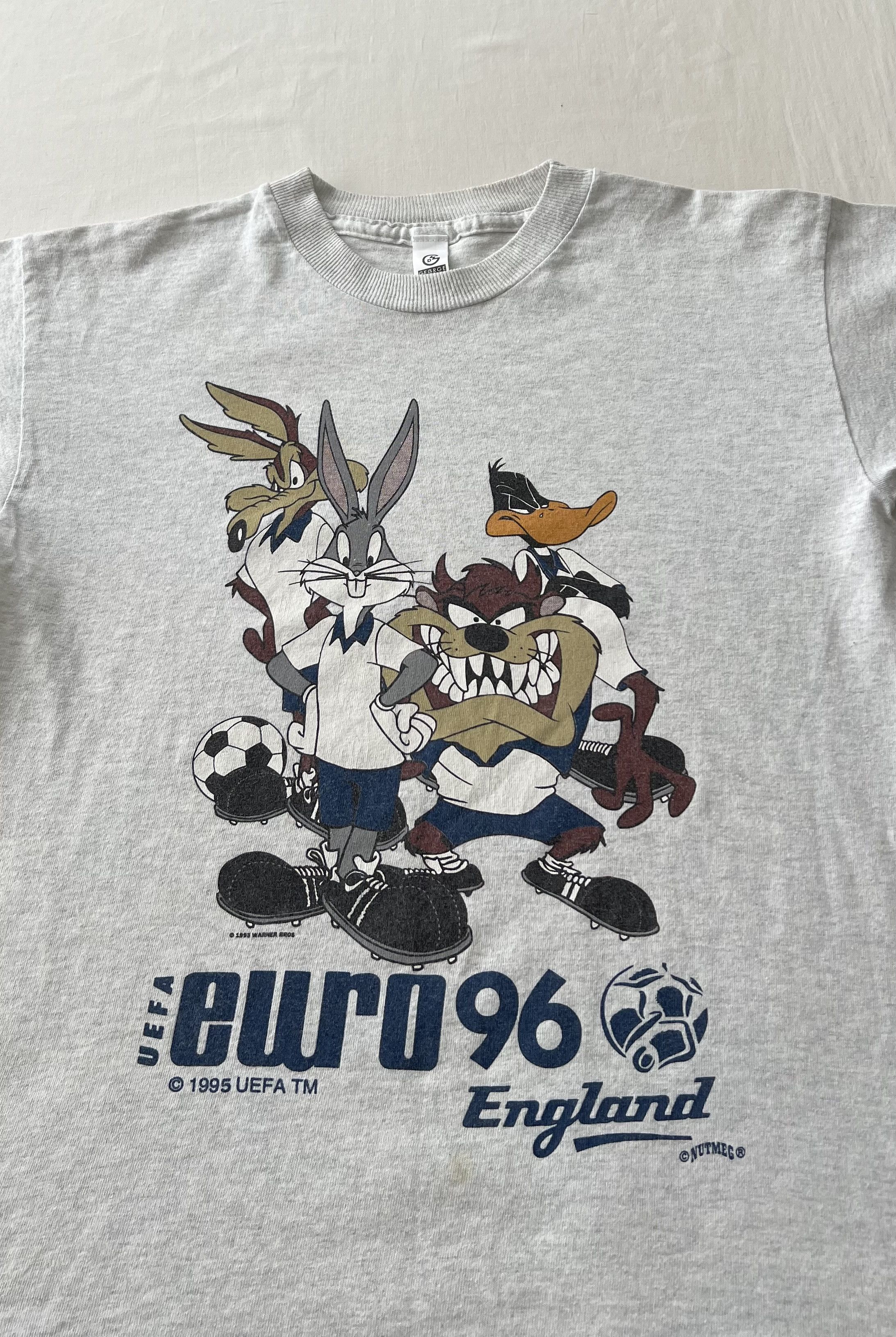Warner Bros Vintage 1995 Warner Bros Euro 96 England Nutmeg Taz T-shirt Size US S / EU 44-46 / 1 - 3 Thumbnail