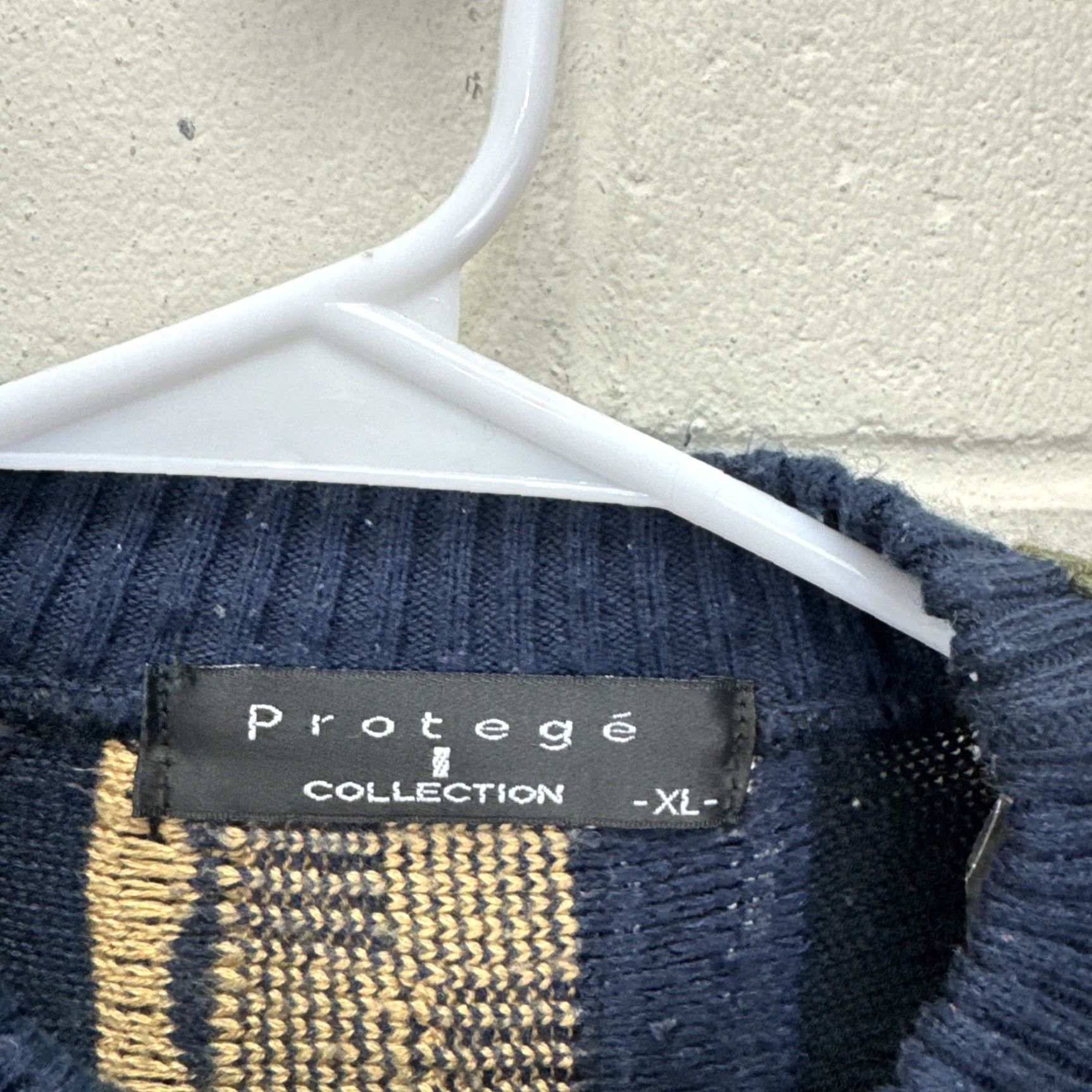 Coogi Vintage Protege 3D Coogi Style Knit Crewneck Sweater Men XL Blue Tan Pullover Size US XL / EU 56 / 4 - 2 Thumbnail