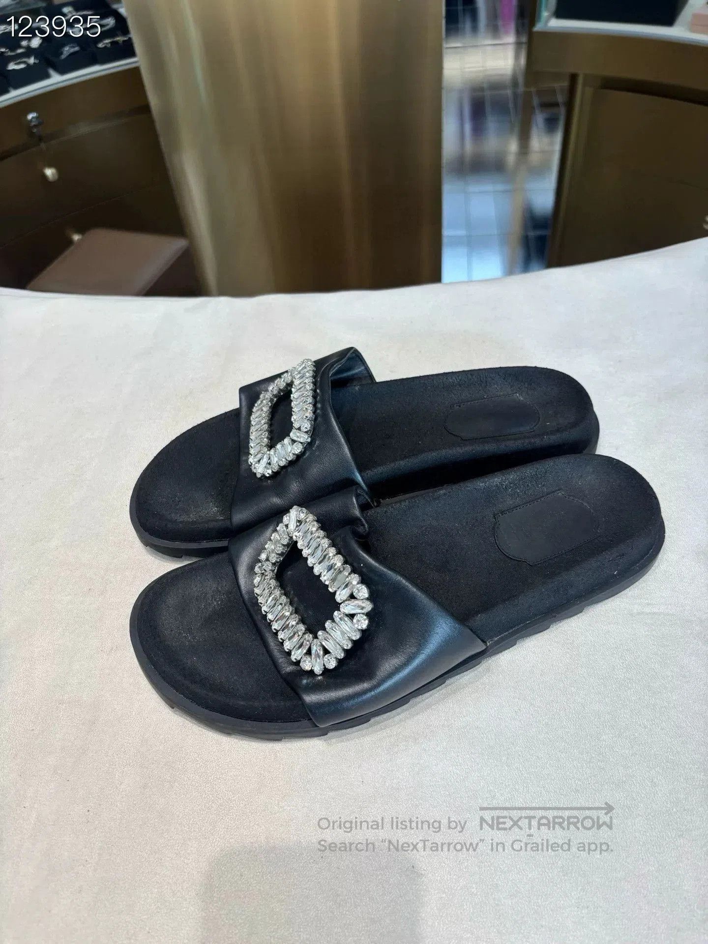Roger Vivier Black Diamond Buckle Leather Slippers. Size US 8 / IT 38 - 3 Thumbnail