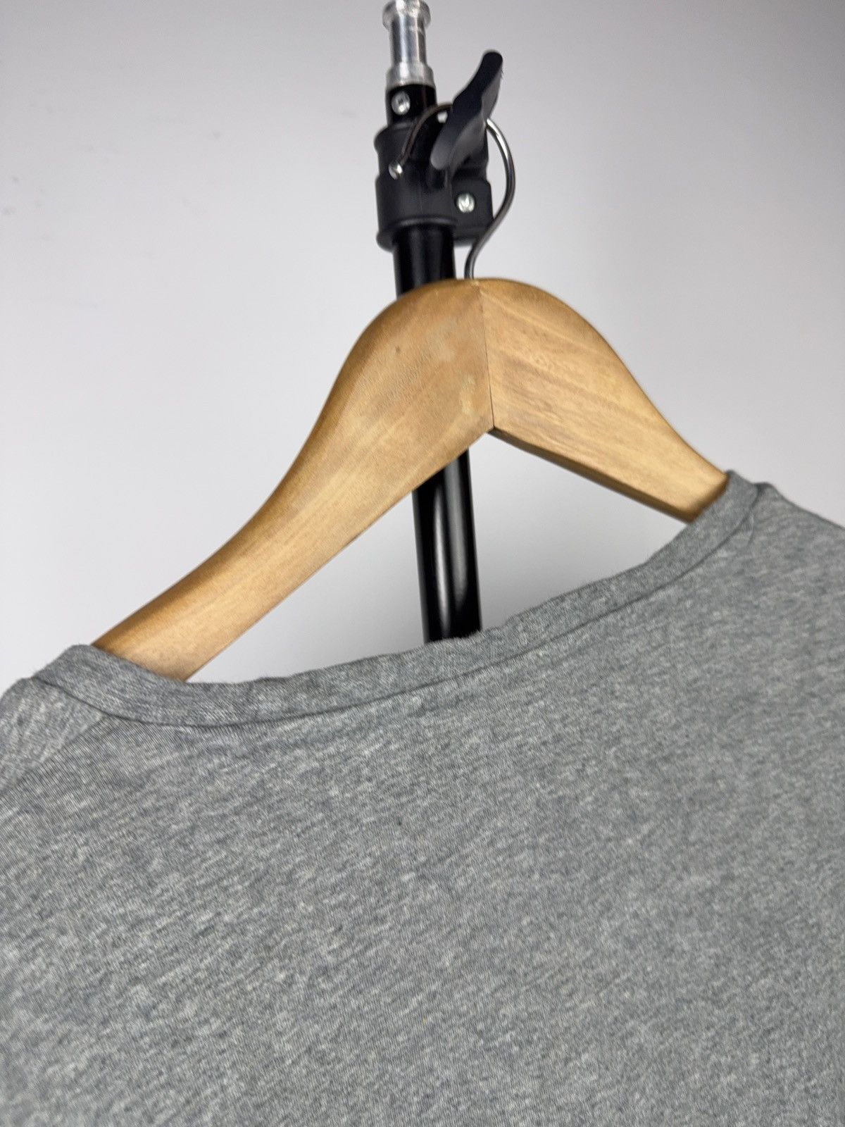Diesel Luxury 00s Diesel Grey V-Neck T-Shirt Minimal Logo Size US M / EU 48-50 / 2 - 10 Thumbnail