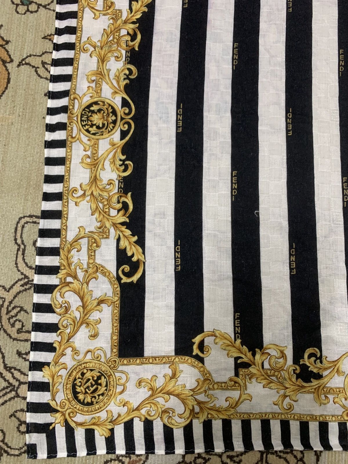 Fendi FENDI HANDKERCHIEF BANDANA Size ONE SIZE - 2 Thumbnail