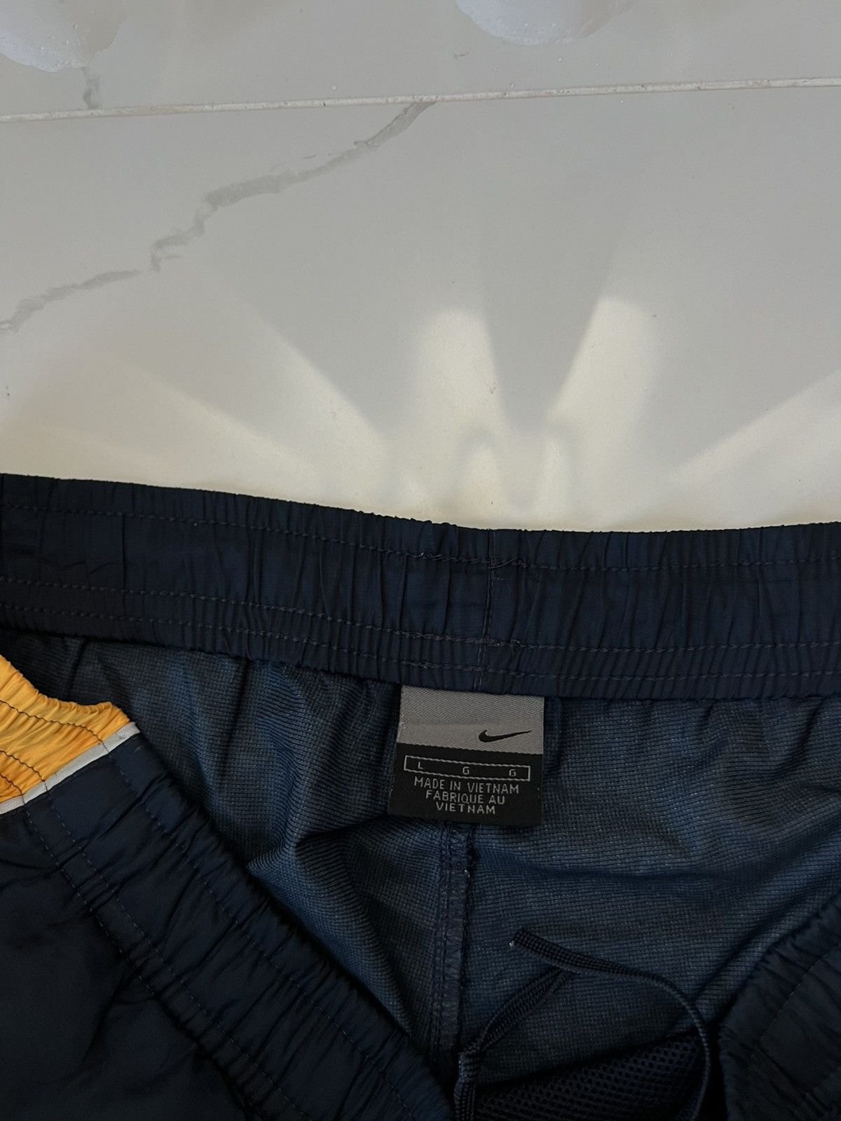 Nike × Vintage 90’s NIKE SWOOSH LOGO BAGGY Y2K TRACK PANTS GORPCORE Size US 34 / EU 50 - 5 Thumbnail