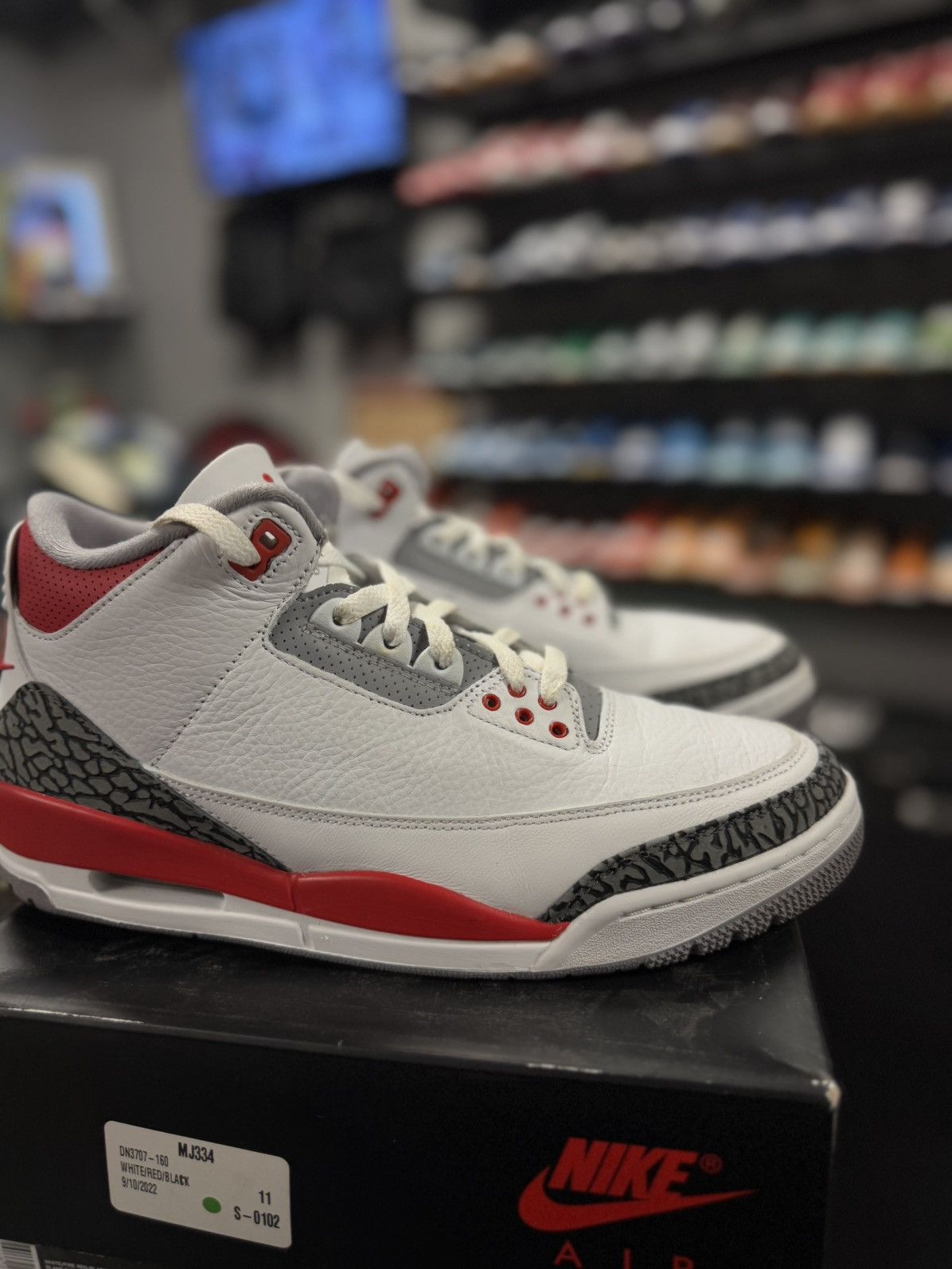 Jordan Brand × Nike Jordan 3 Fire Red Size 11 (DN3707-160) 🧼 W/ BOX Size US 11 / EU 44 - 3 Thumbnail