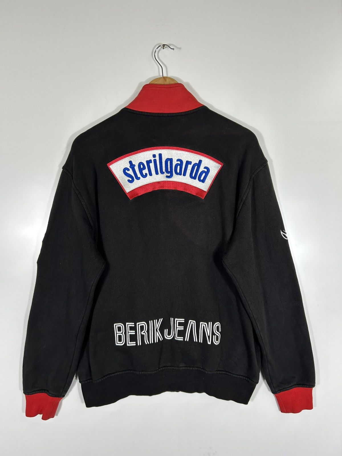 Ducati Ducati Racing Team Jacket-Sterilgarda Vodafone MotoGP Style Size US L / EU 52-54 / 3 - 13 Thumbnail