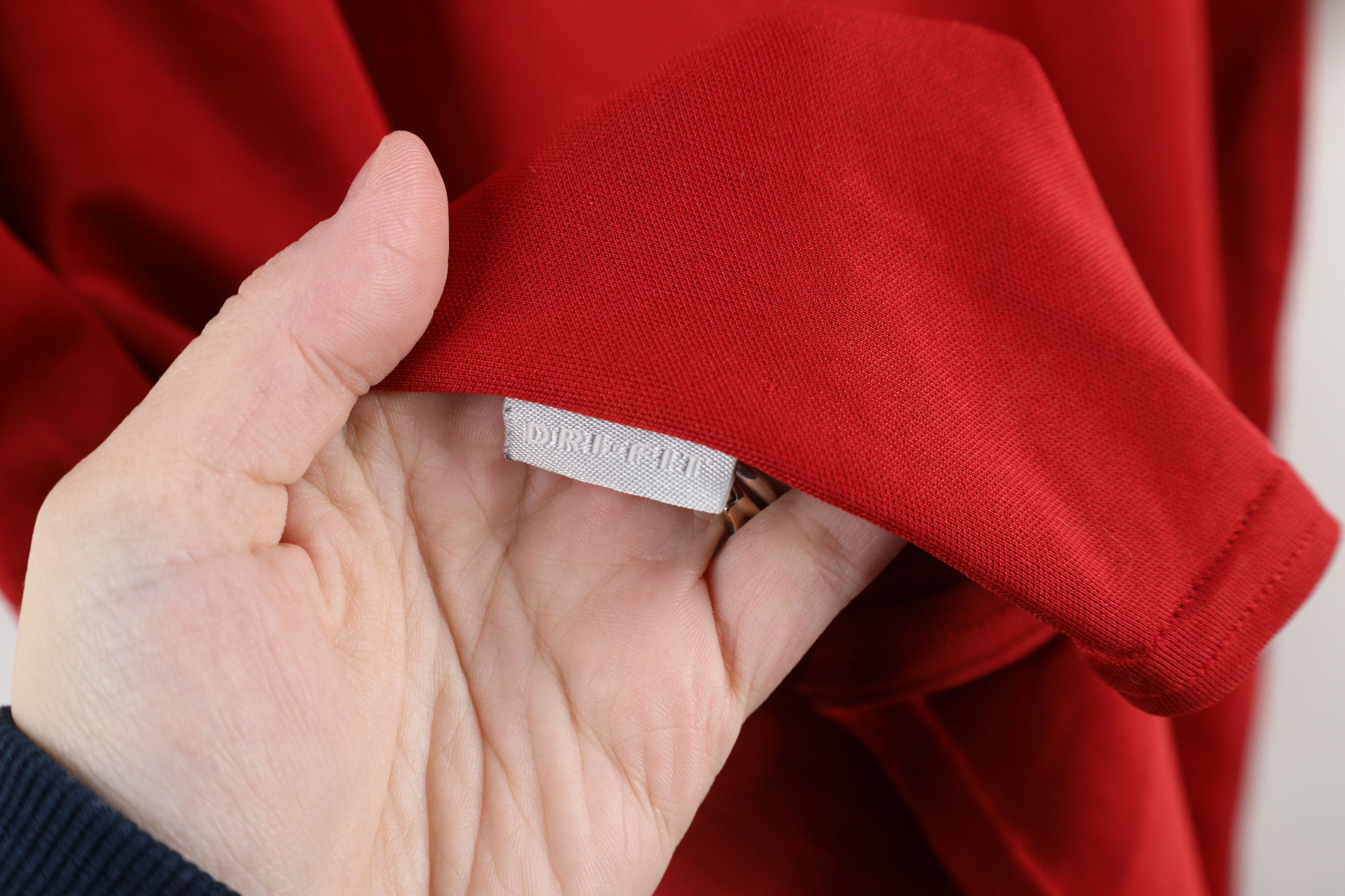 Nike × Vintage Vintage Nike Monochrome Scott Mini Swoosh Knit T-Shirt Red Size US L / EU 52-54 / 3 - 7 Thumbnail